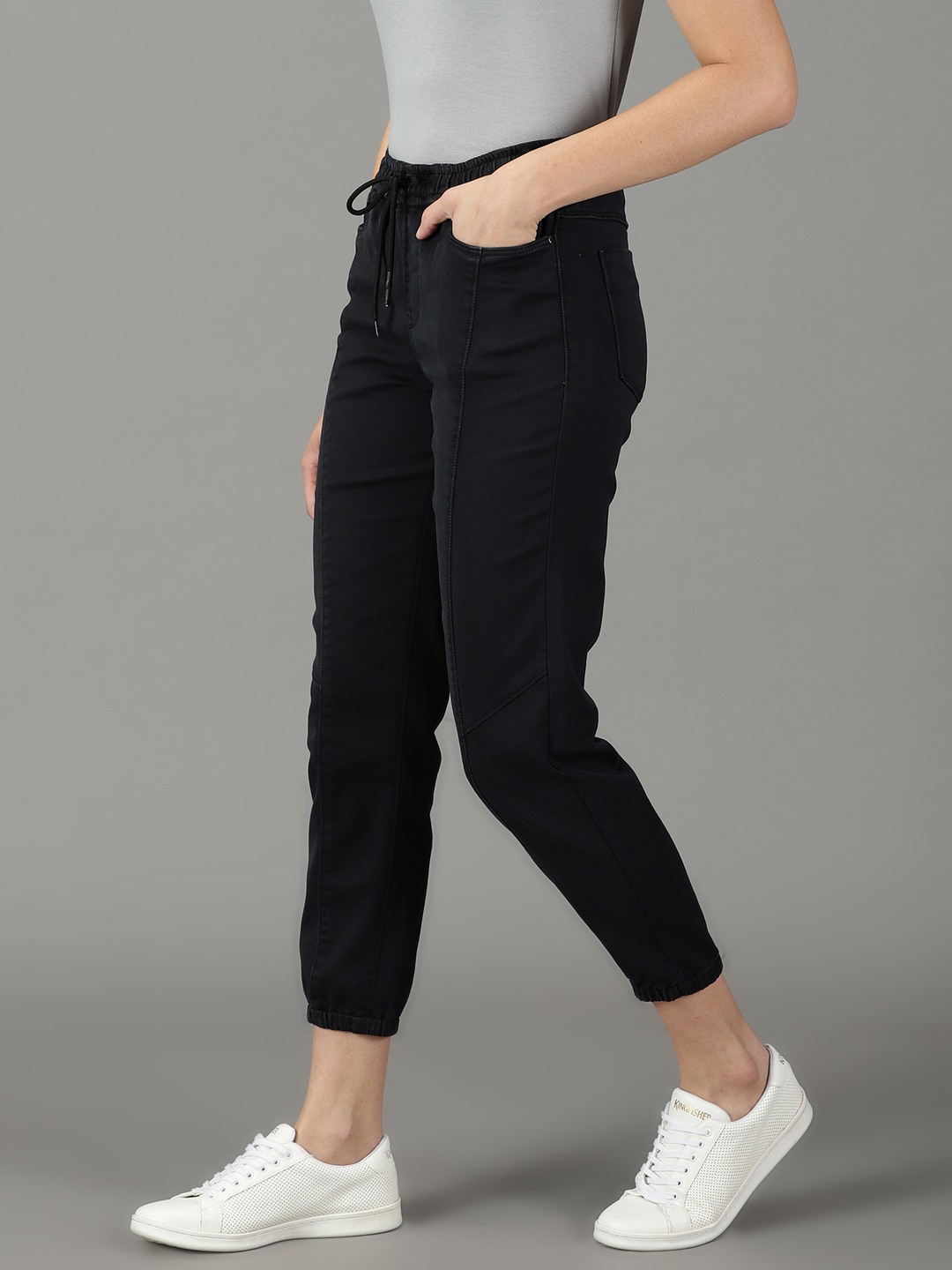 SHOWOFF Women Black Solid  Jogger Jeans
