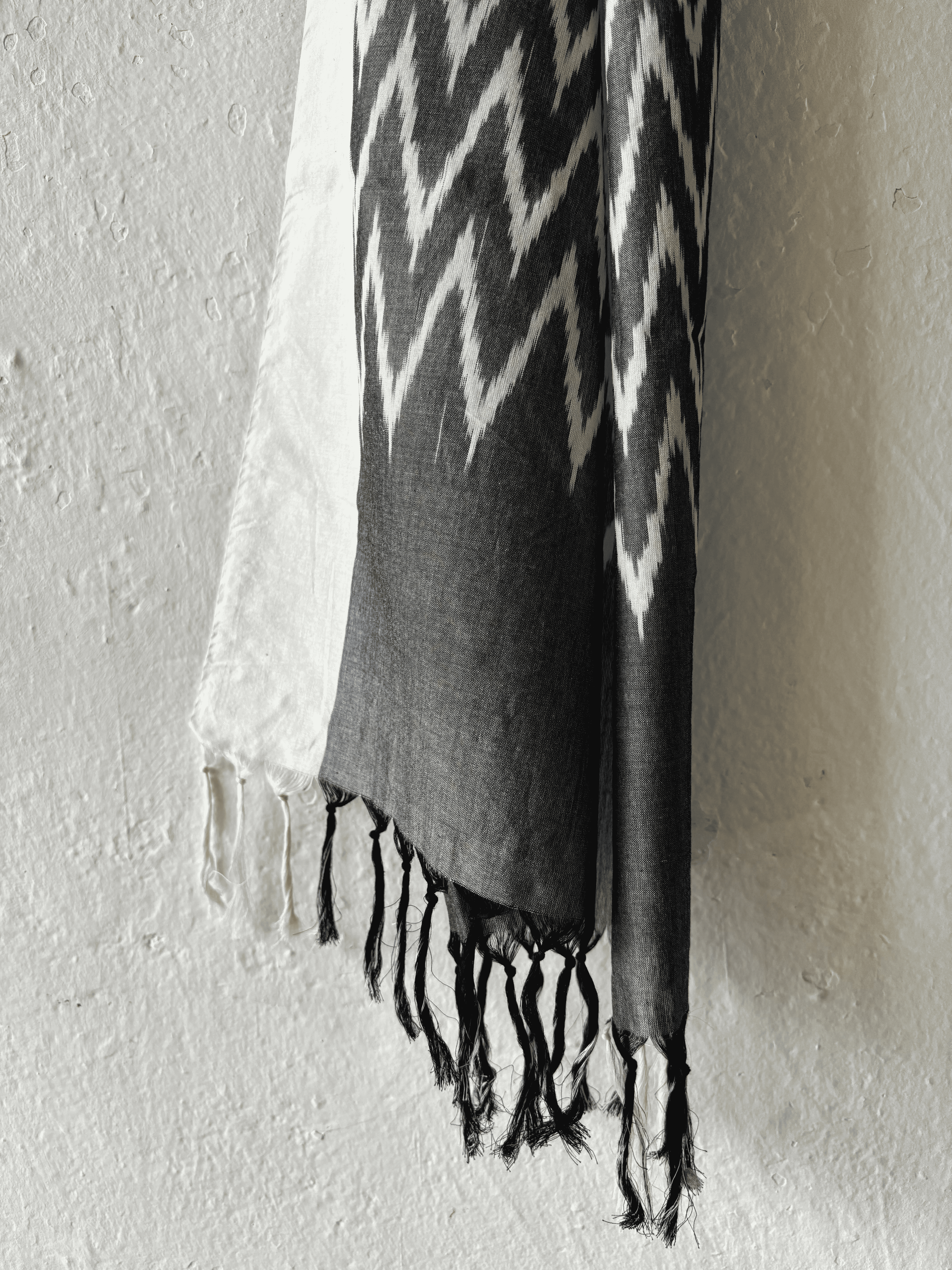 Cotton Grey Zigzag Ikat Stole