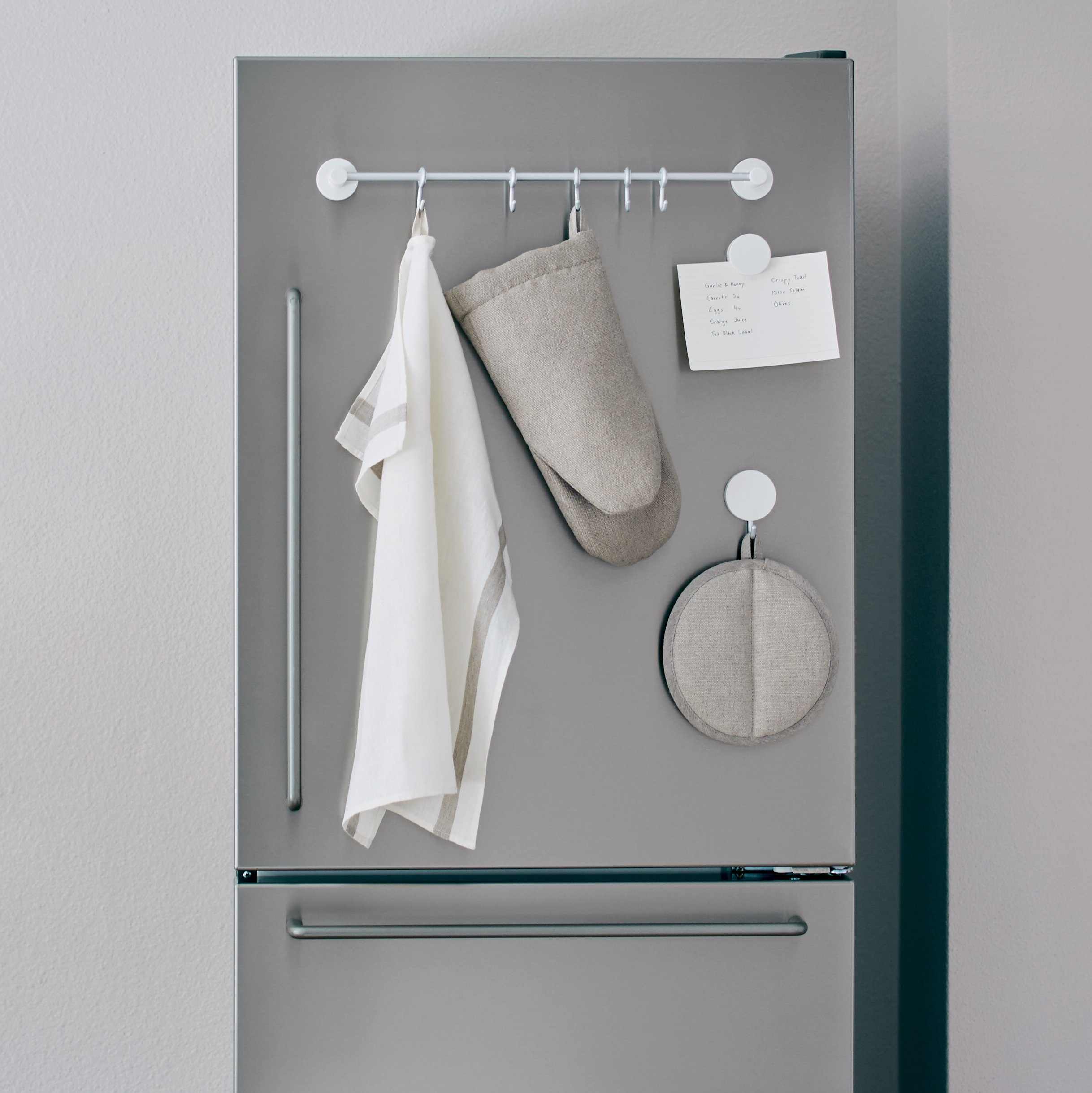 ALUMINIUM TOWEL HANGER / MAGNET TYPE