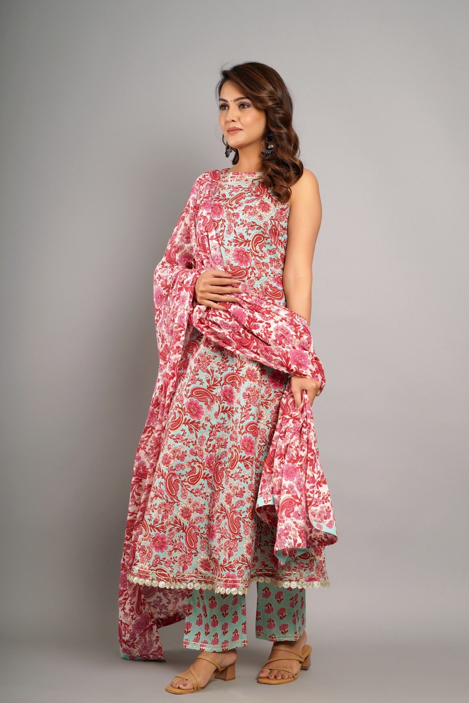 Women Paisley Printed Pure Cotton Kurta with Trousers & Dupatta