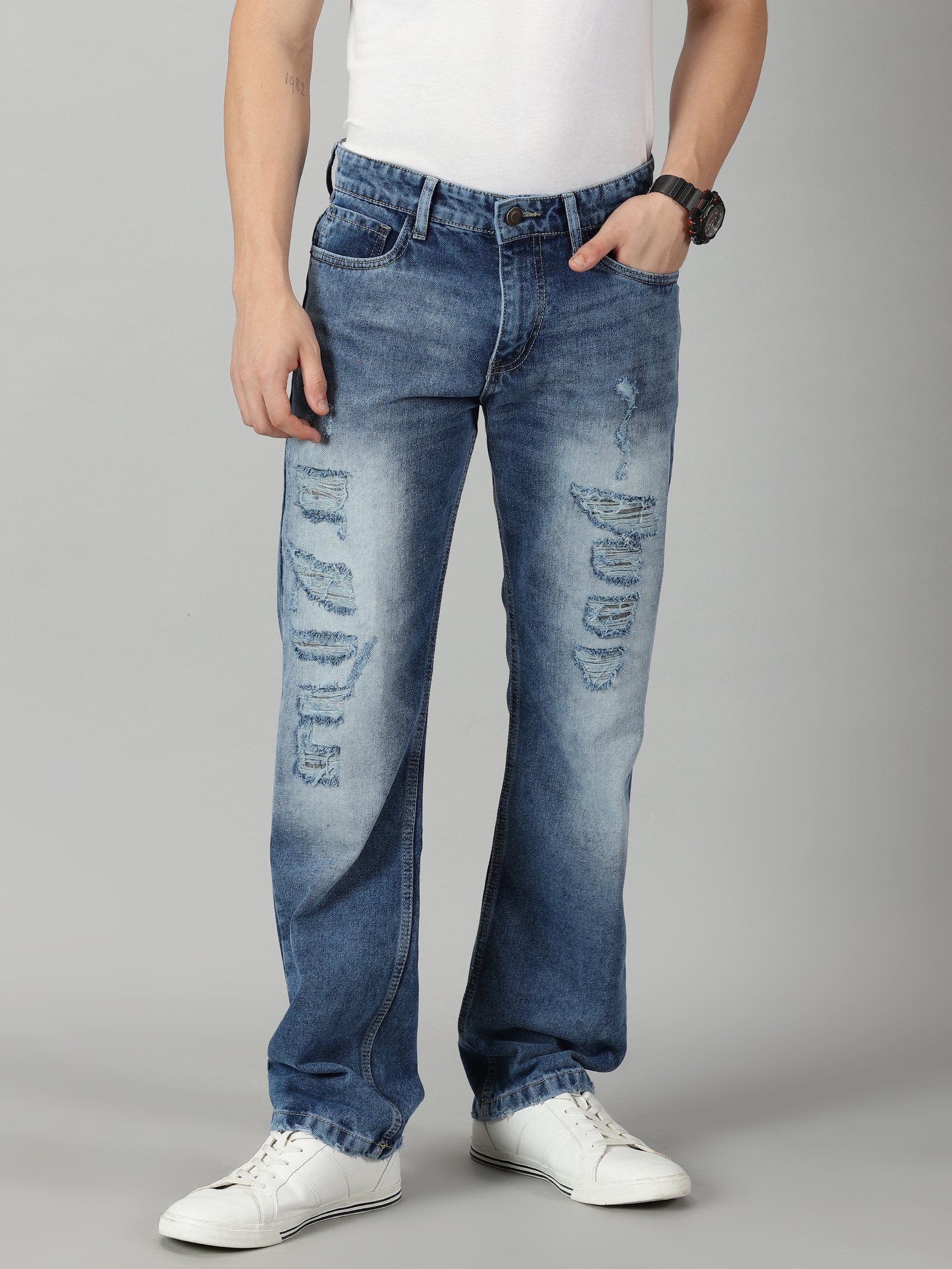 Men's Easy-Fit Fray Ripped Jeans
