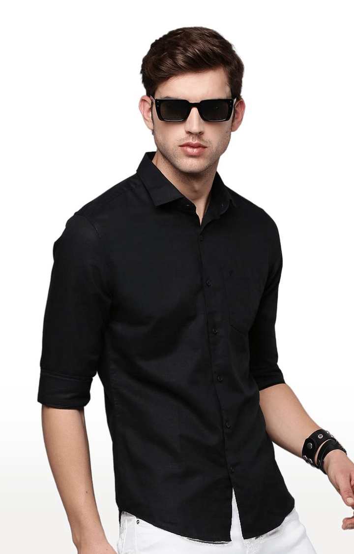SHOWOFF Men Black Solid Spread Collar Full Sleeves Casual Shirt