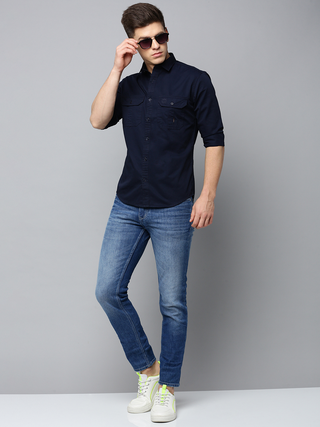 SHOWOFF Men's Spread Collar Solid Navy Blue Regular Fit Shirt