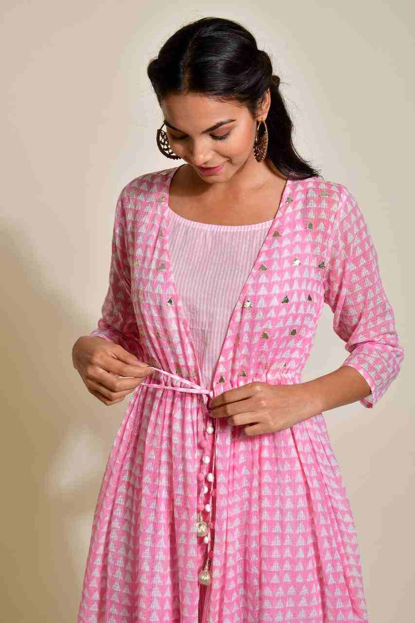 Naksh Light Pink Striped Sleevless Kurta With Kota Printed Jacket (Set of 2)
