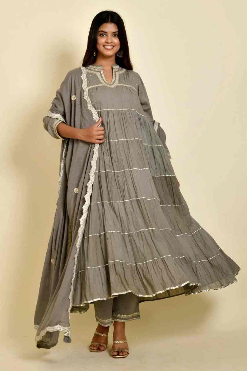 Naksh Grey Solid Cotton Doriya Tiered Kurta With Dupatta and Pants (Set of 3)