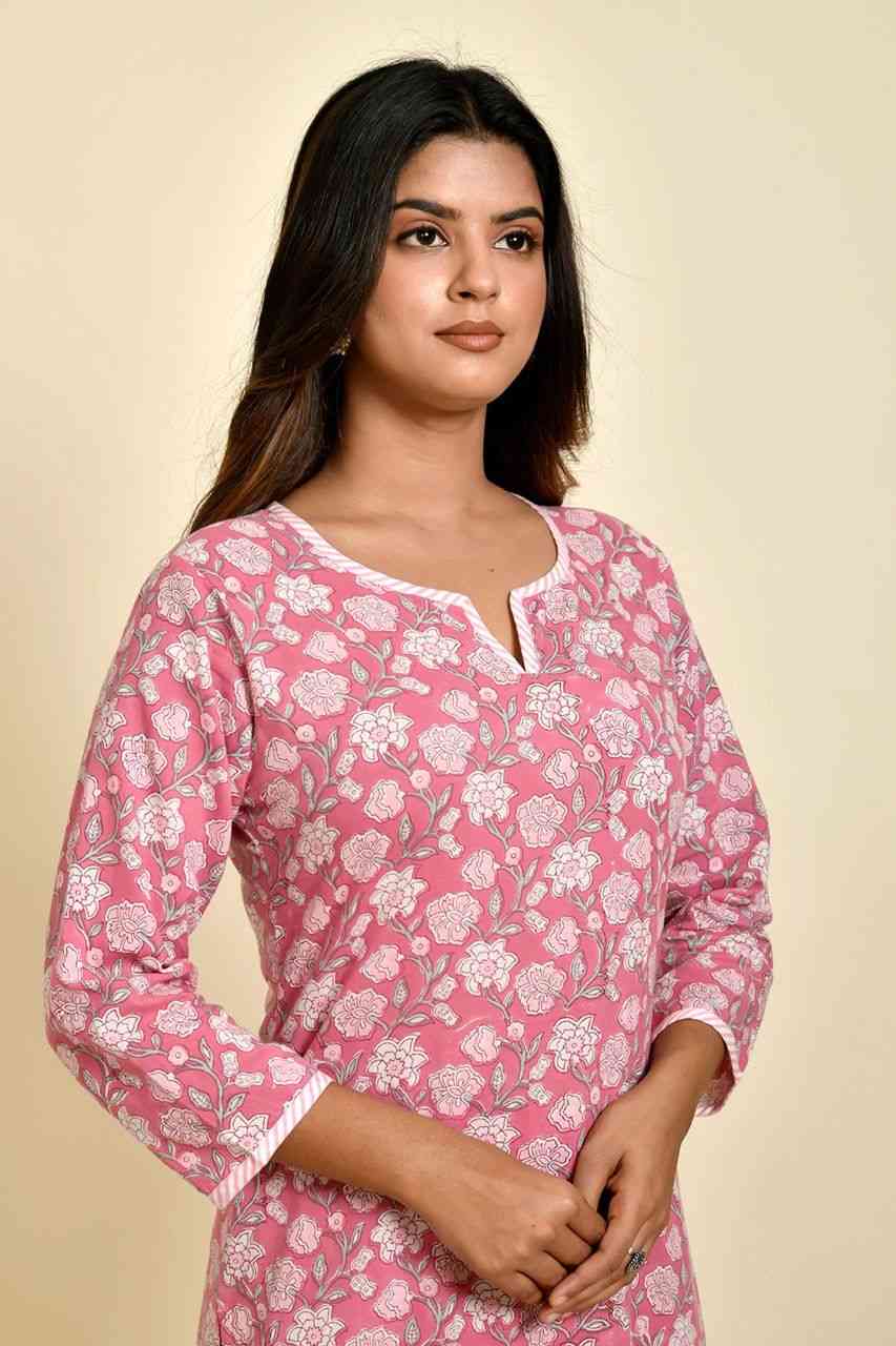 Naksh Onion Pink Floral Print Kurta With Small Butti Printed Pants (Set of 2)