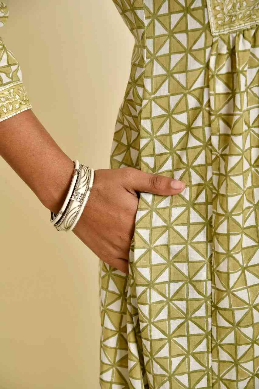 Naksh Beigeish Green Triangle Printed Gathered Kurta With Off-White Pants (Set of 2)