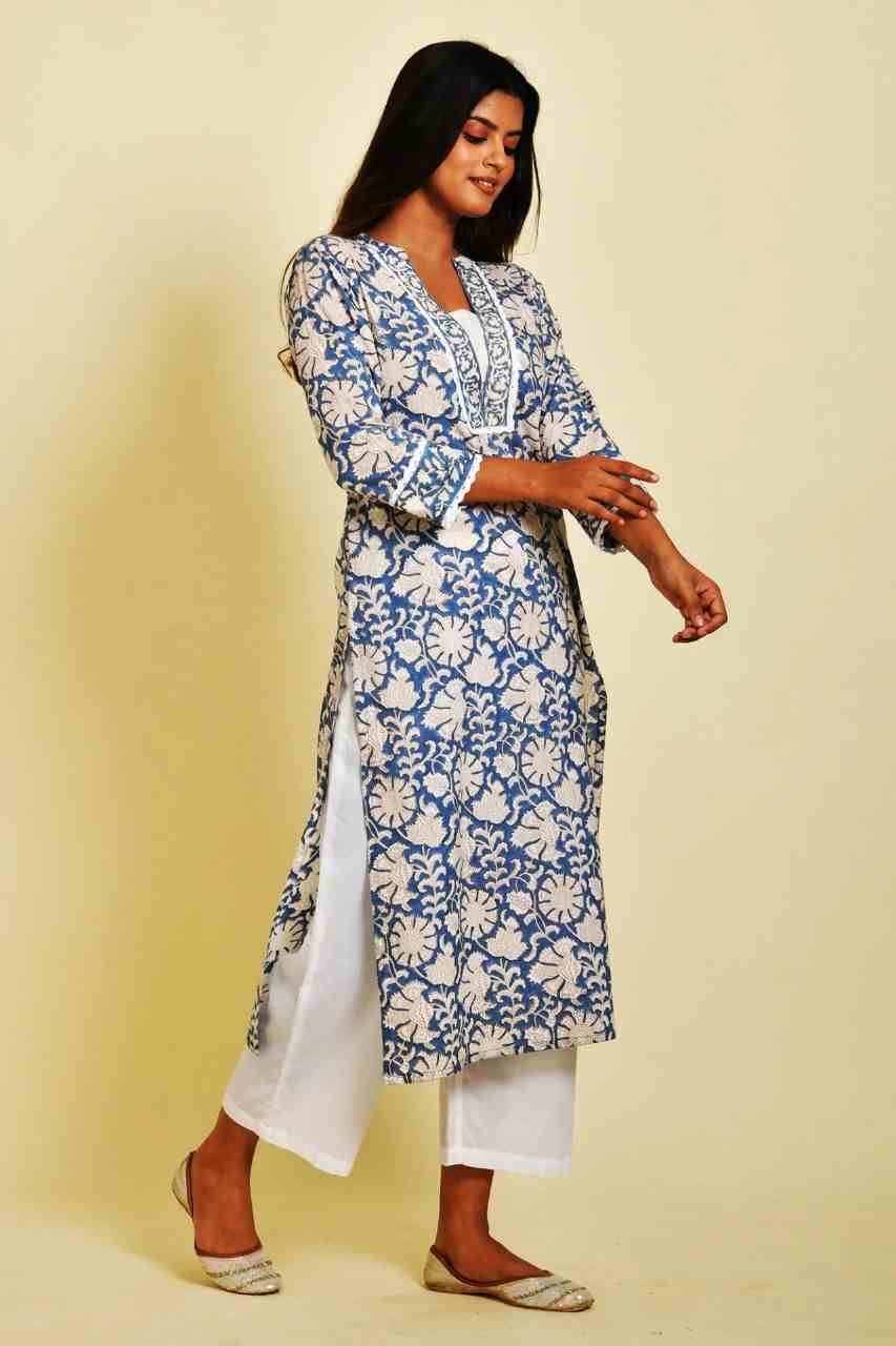Naksh Blue and White Jaal Printed Cotton Kurta