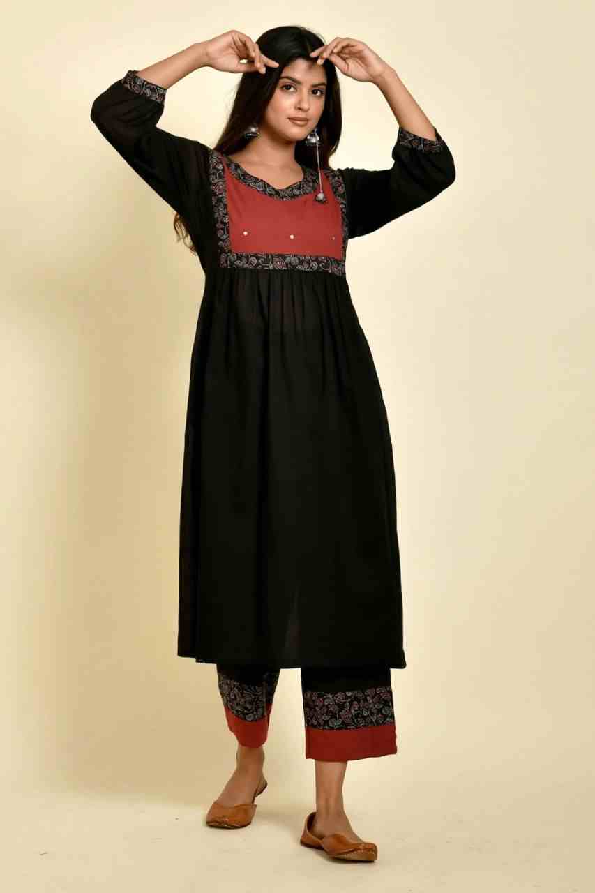 Naksh Black Maroon Solid Mirror Work Gathered Kurta and Pants (Set of 2)