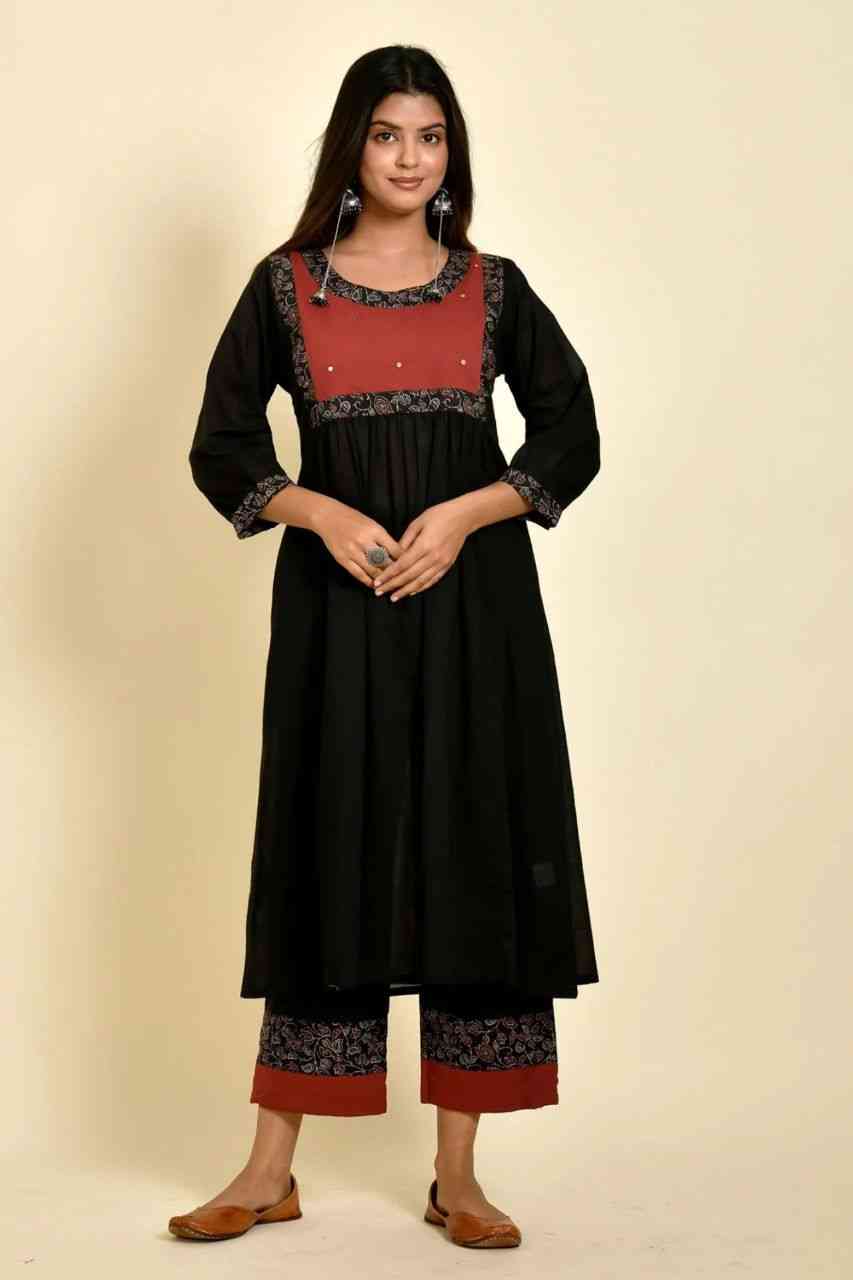Naksh Black Maroon Solid Mirror Work Gathered Kurta and Pants (Set of 2)