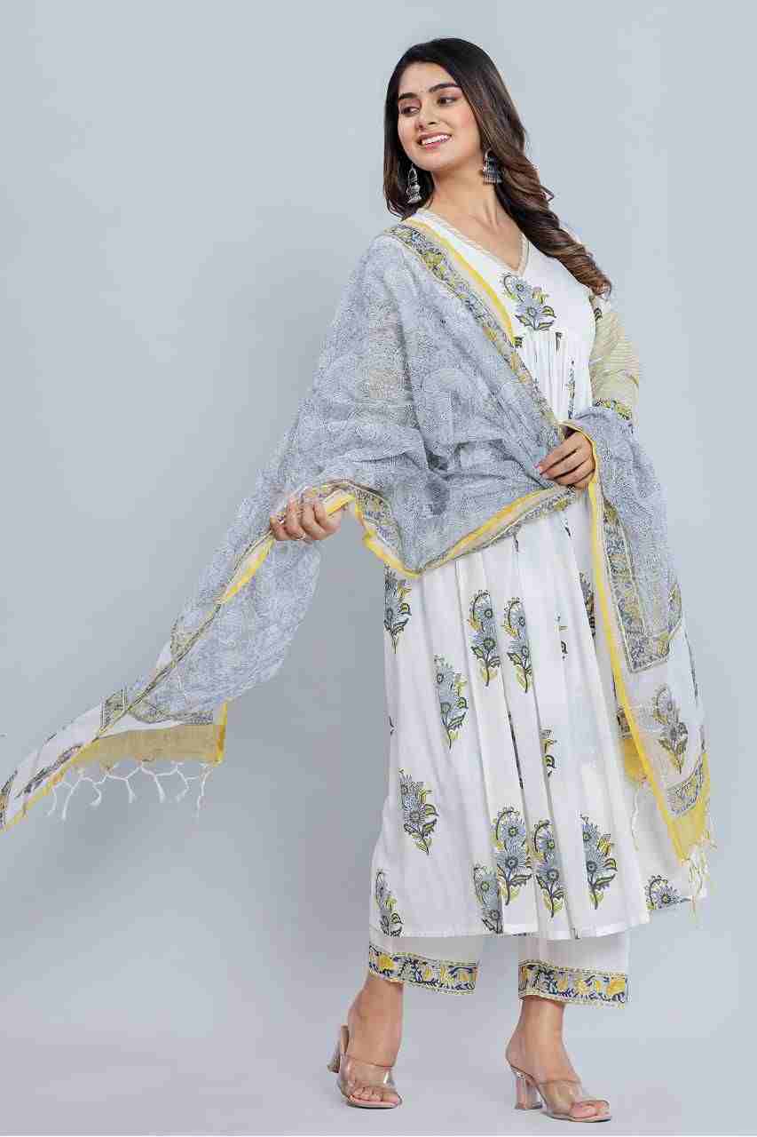 Naksh White Gathered Kurta Dupatta and Pants (Set of 3)