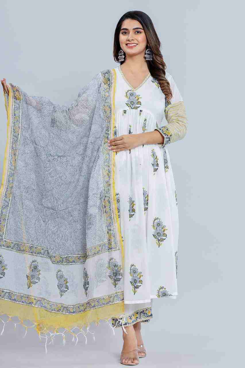 Naksh White Gathered Kurta Dupatta and Pants (Set of 3)