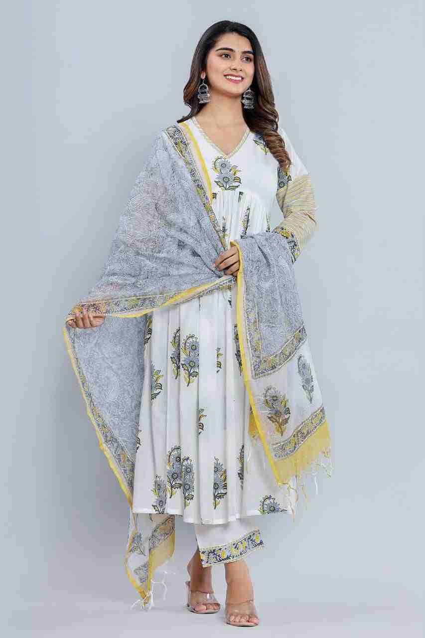 Naksh White Gathered Kurta Dupatta and Pants (Set of 3)