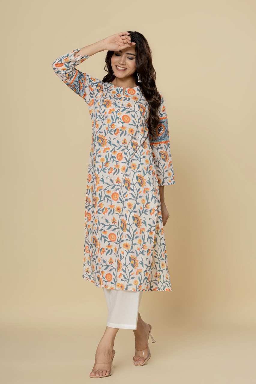 Naksh White Floral Printed Straight Kurta
