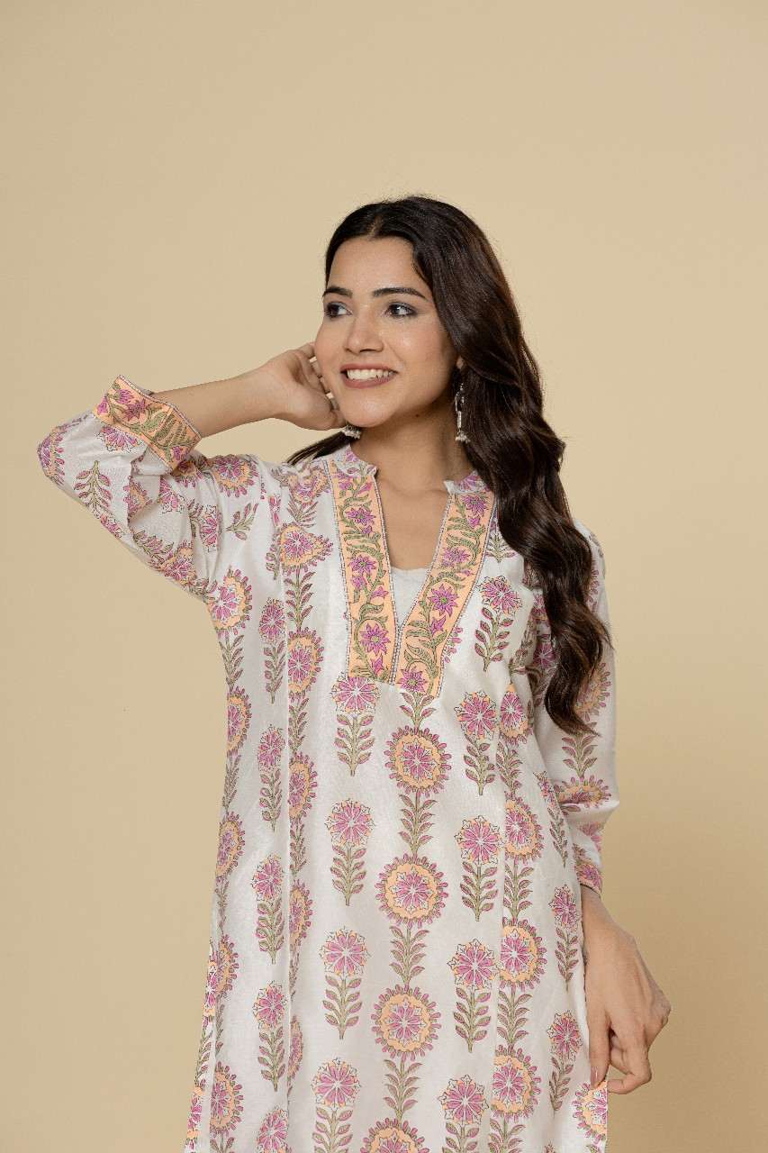 Naksh White Chanderi Straight Kurta