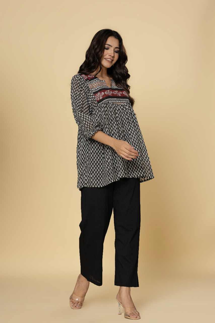 Naksh Black And White Gathered Short Kurti
