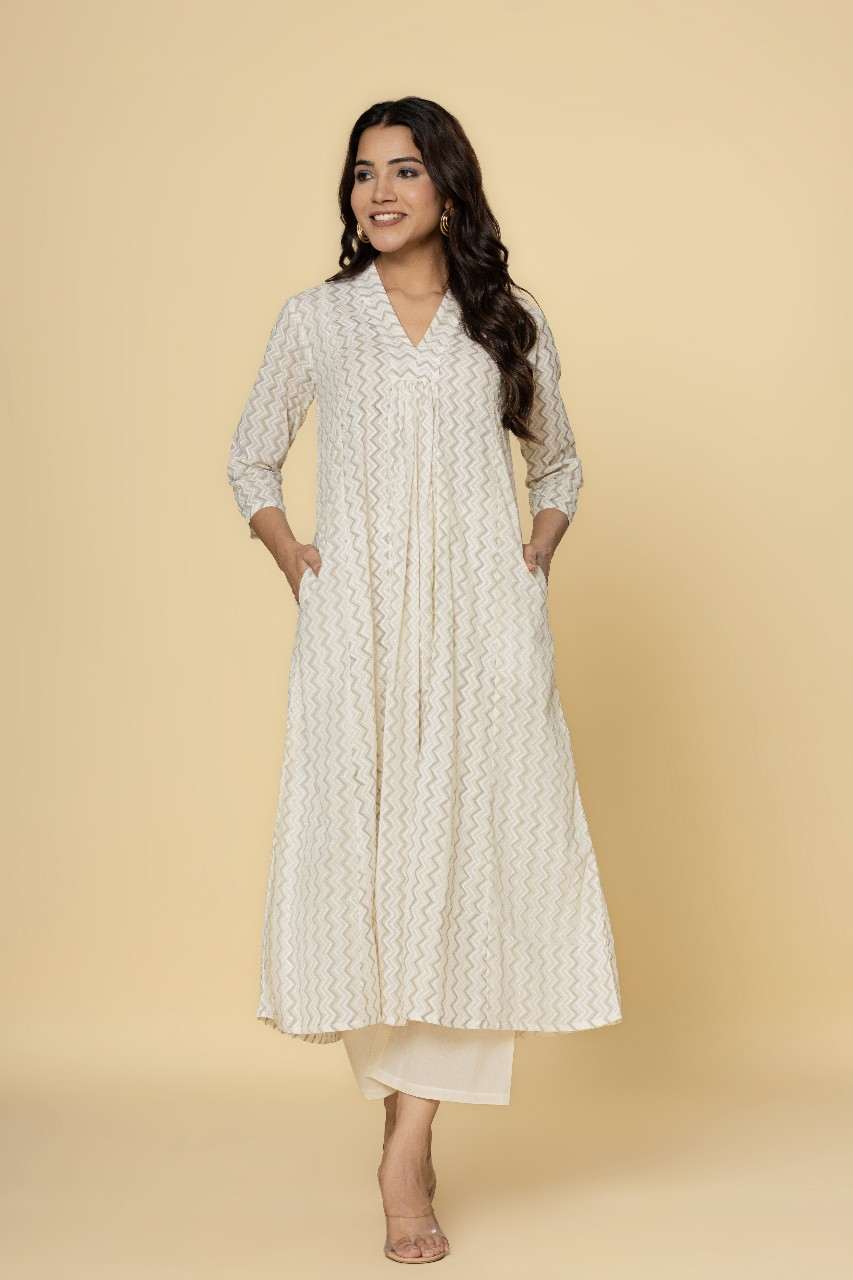Naksh Off-White Khadi Printed Kurta And Pants(Set of 2)