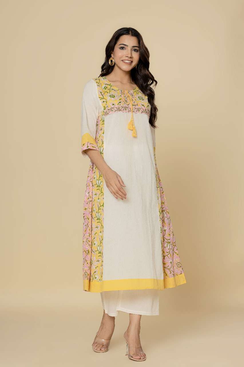 Naksh White A-Line Kurta With Printed Side Kalis
