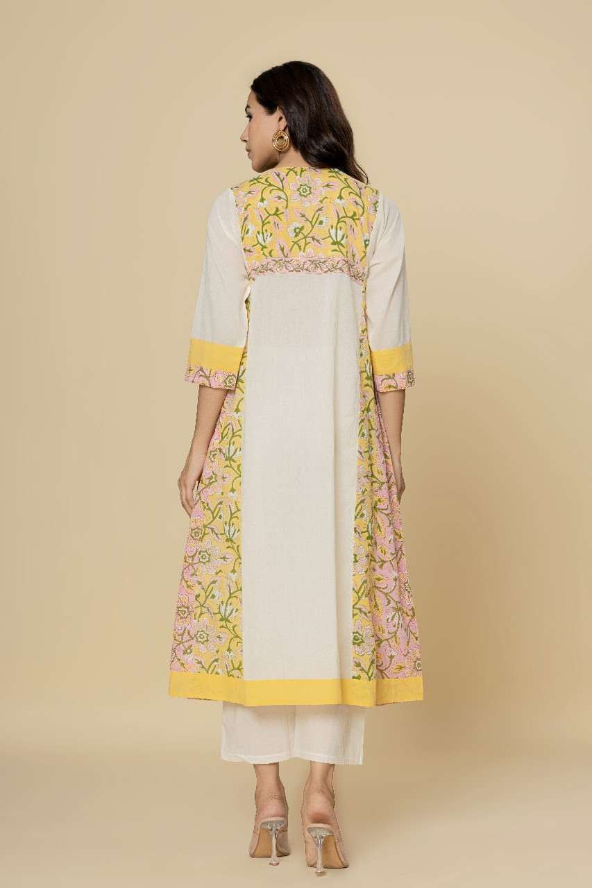 Naksh White A-Line Kurta With Printed Side Kalis