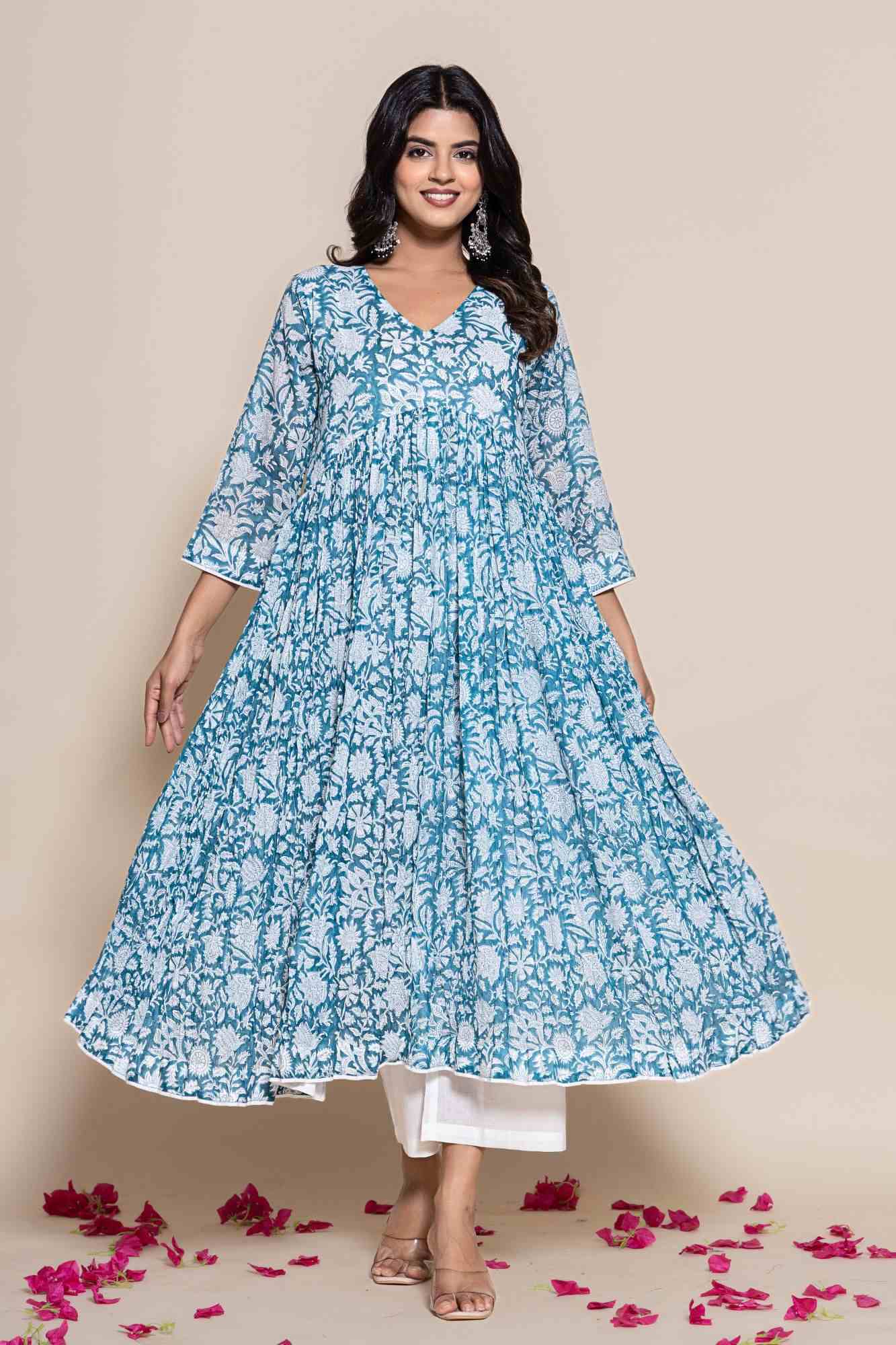 Naksh Blue Floral Printed Gathered Kurta
