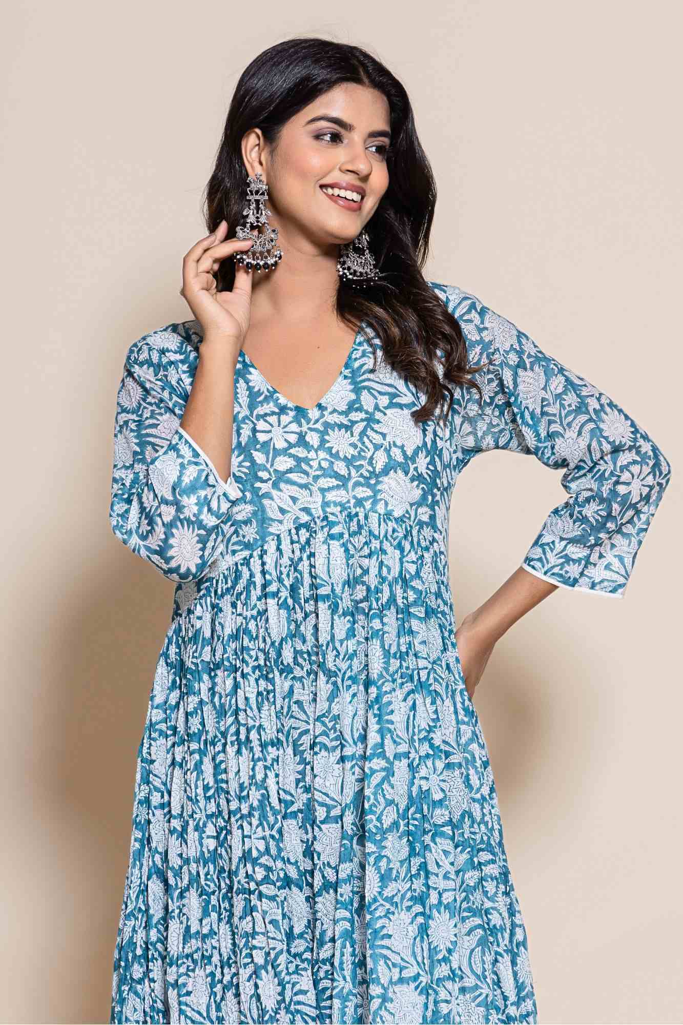 Naksh Blue Floral Printed Gathered Kurta