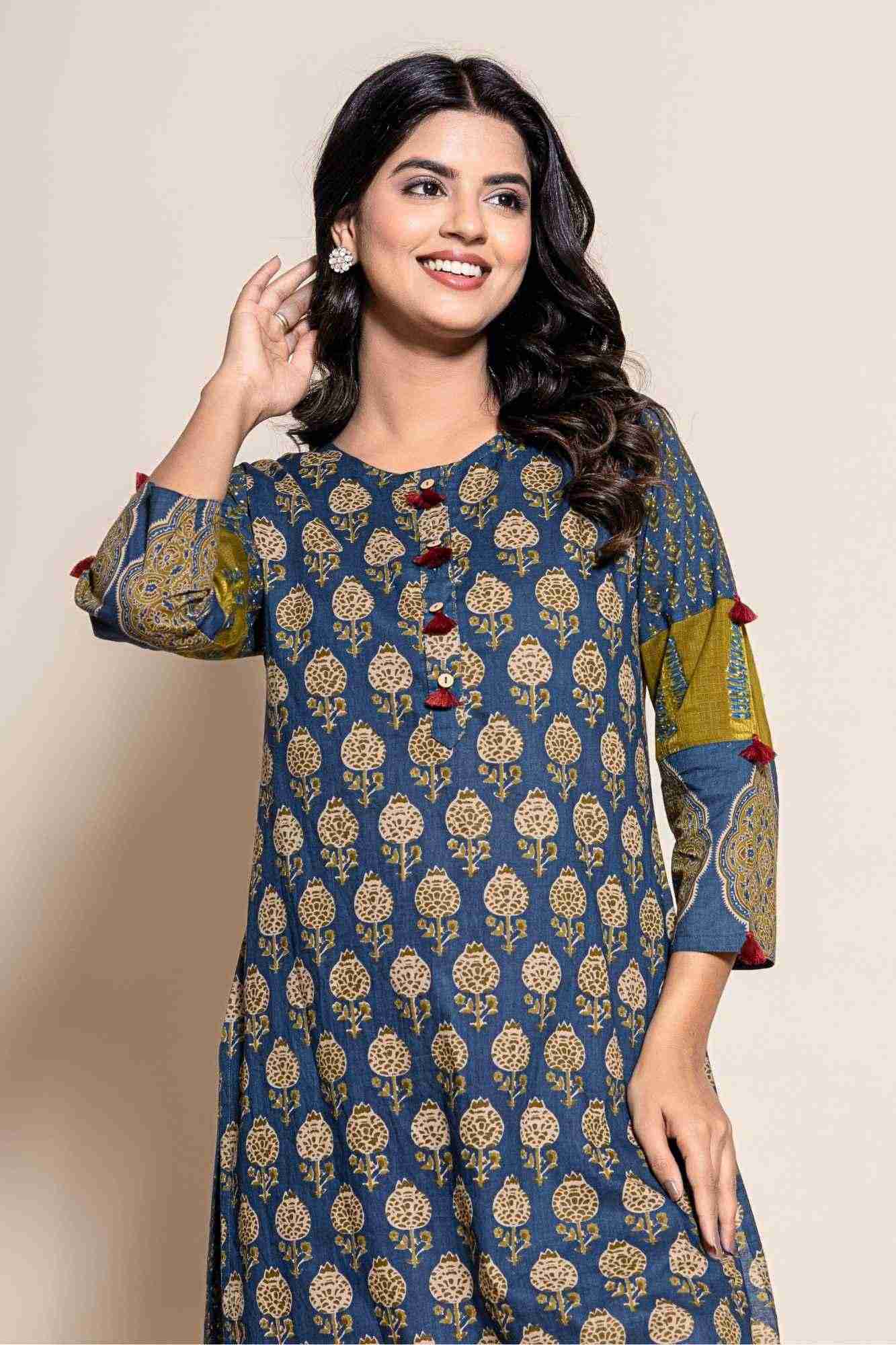 Naksh Blue Cotton Straight Printed Kurta and Maroon Pants