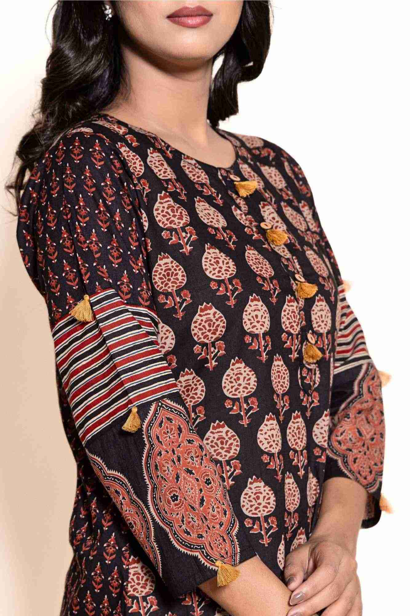 Naksh Black Cotton Straight Printed Kurta and Yellow Pants
