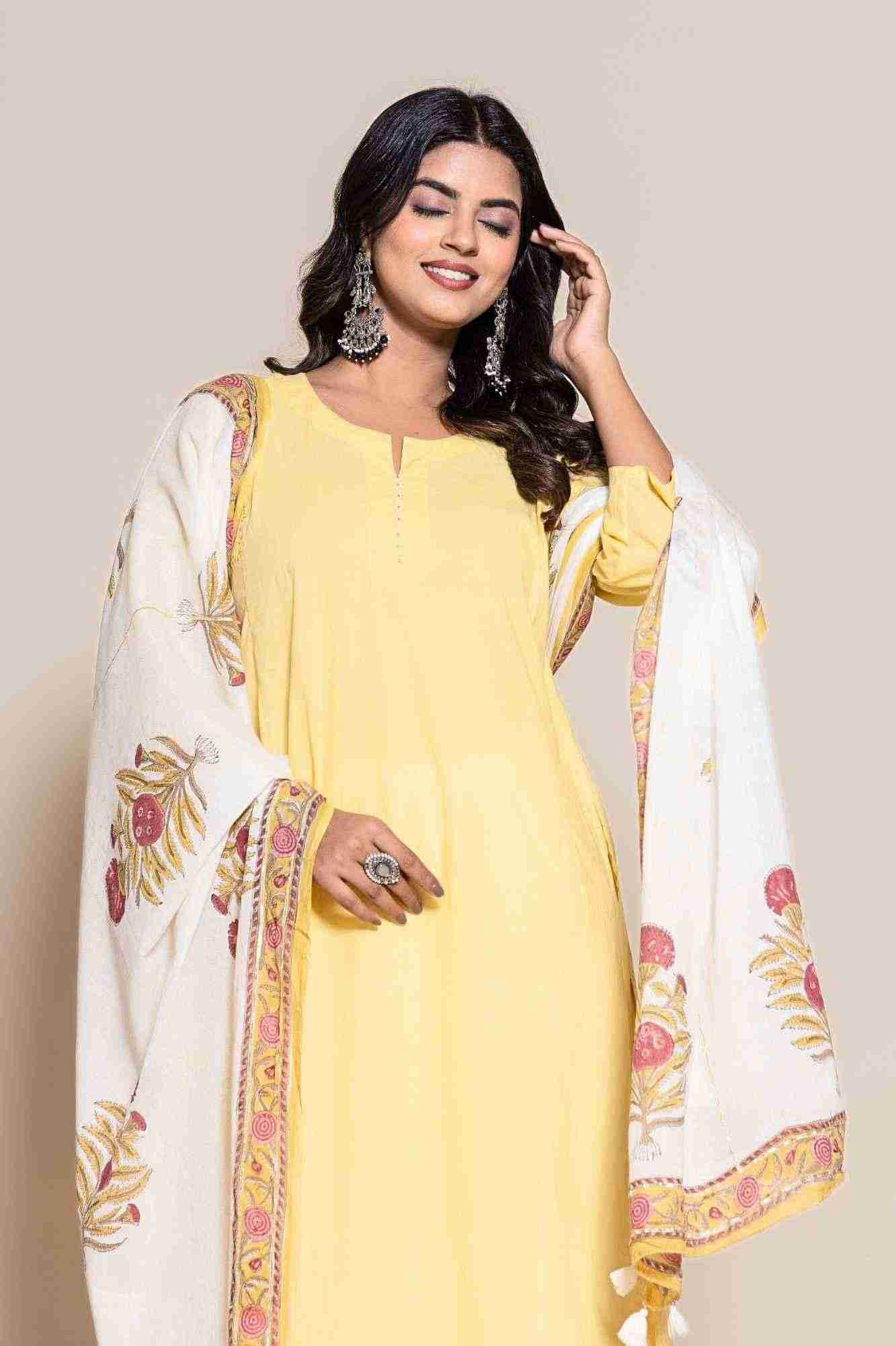 Naksh Yellow Cotton Solid Kurta And Printed Dupatta