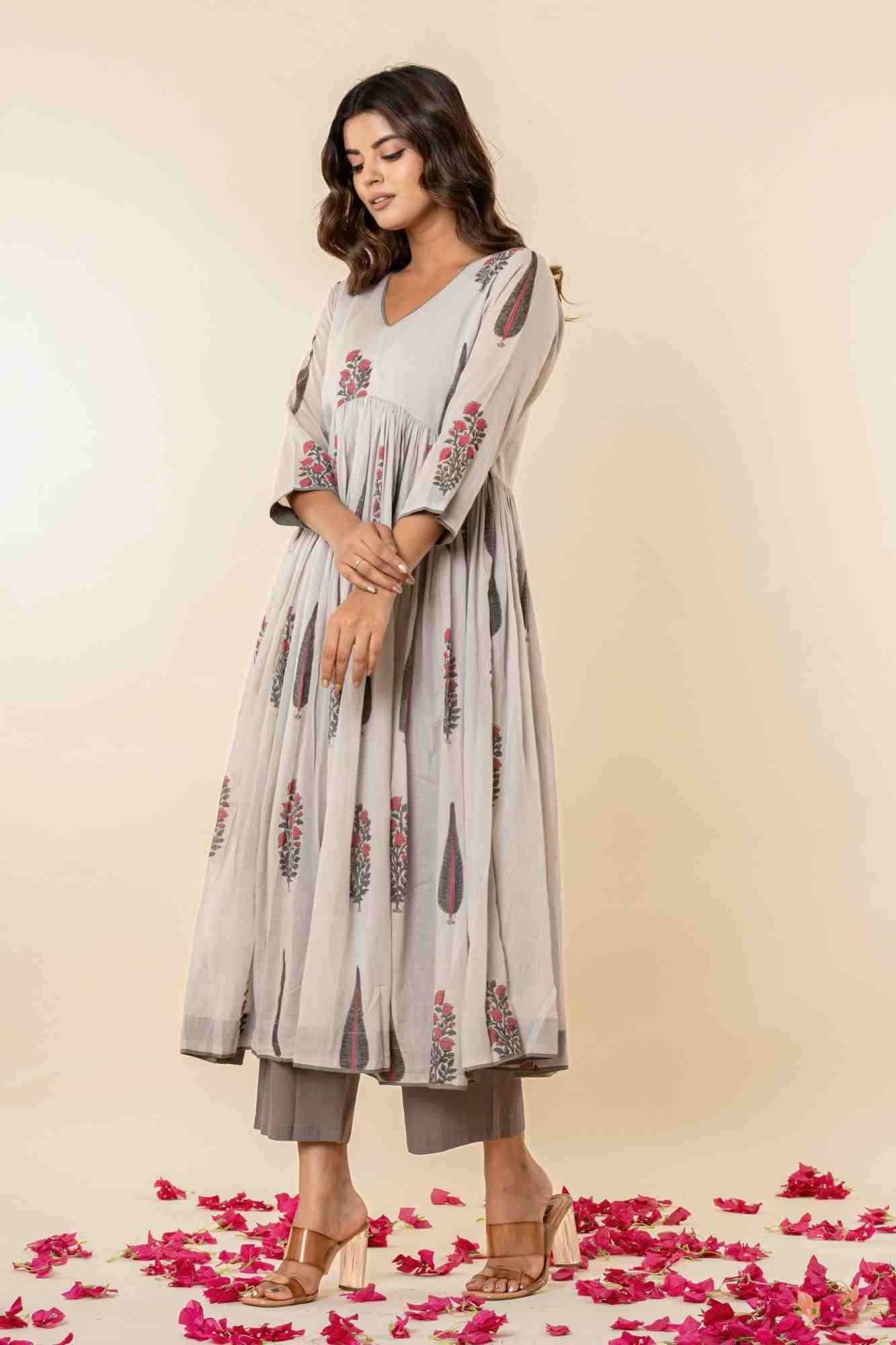 Naksh Light Grey Mulmul Gathered Kurta Pants Set