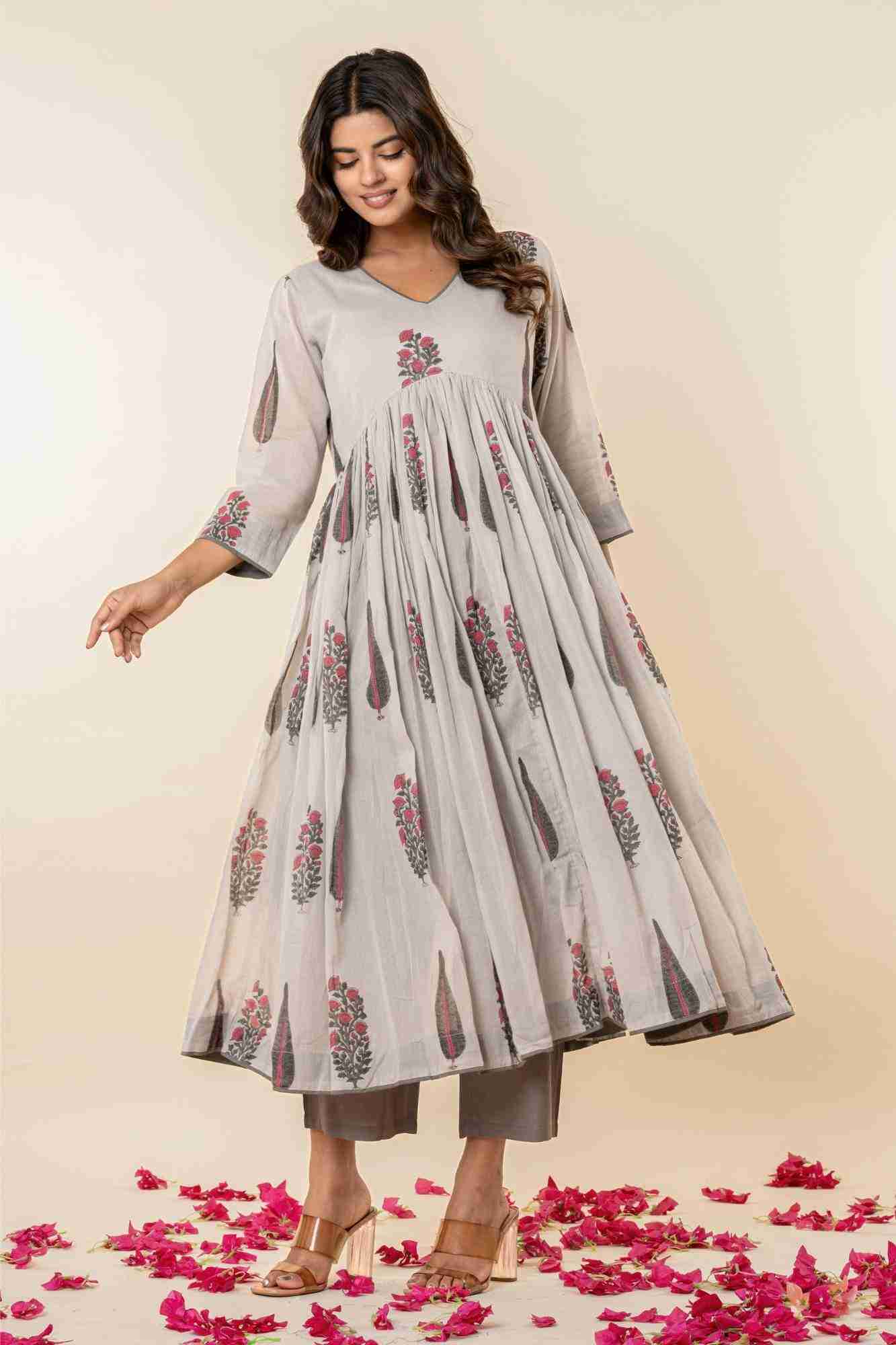 Naksh Light Grey Mulmul Gathered Kurta Pants Set