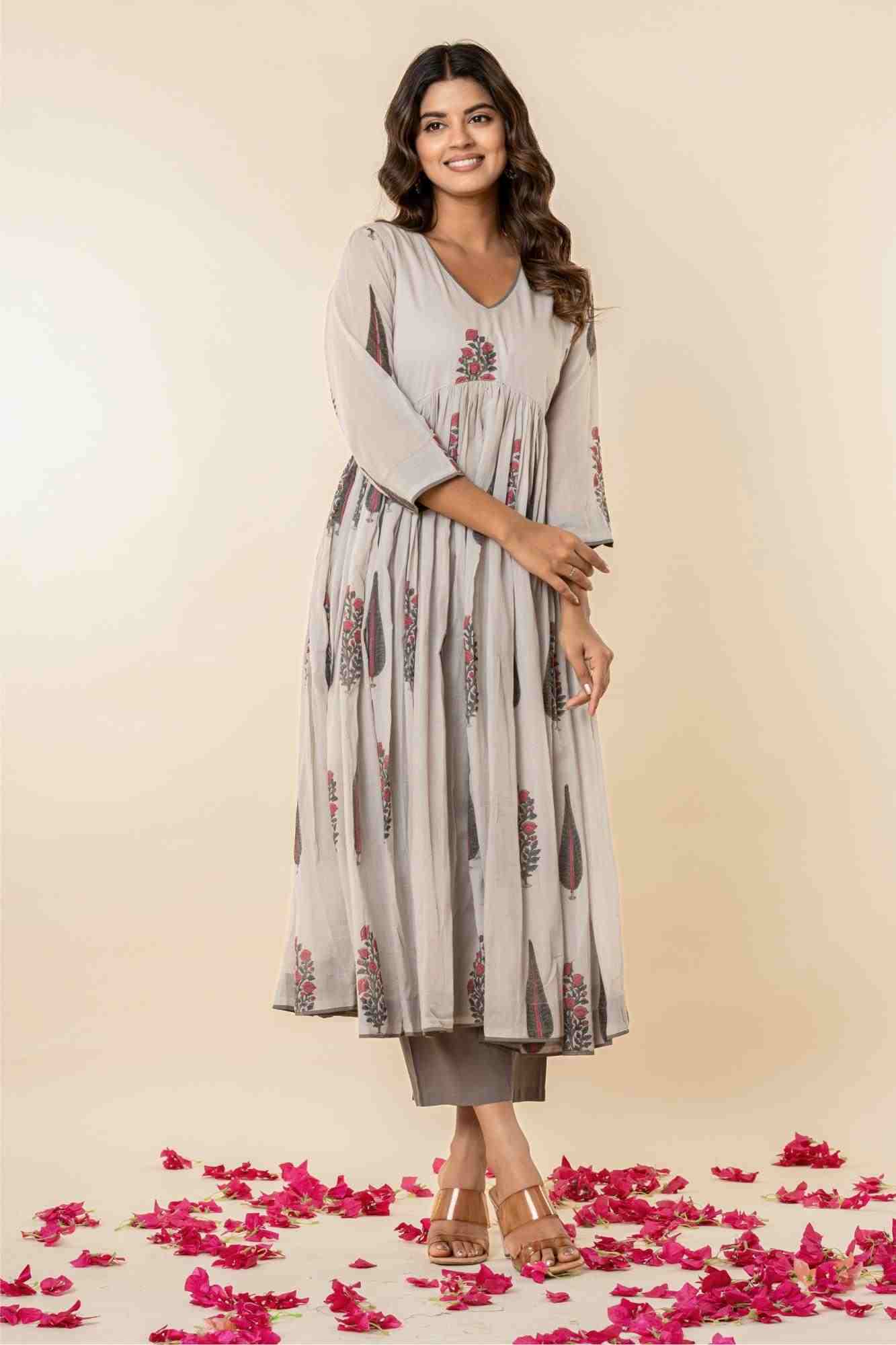 Naksh Light Grey Mulmul Gathered Kurta Pants Set