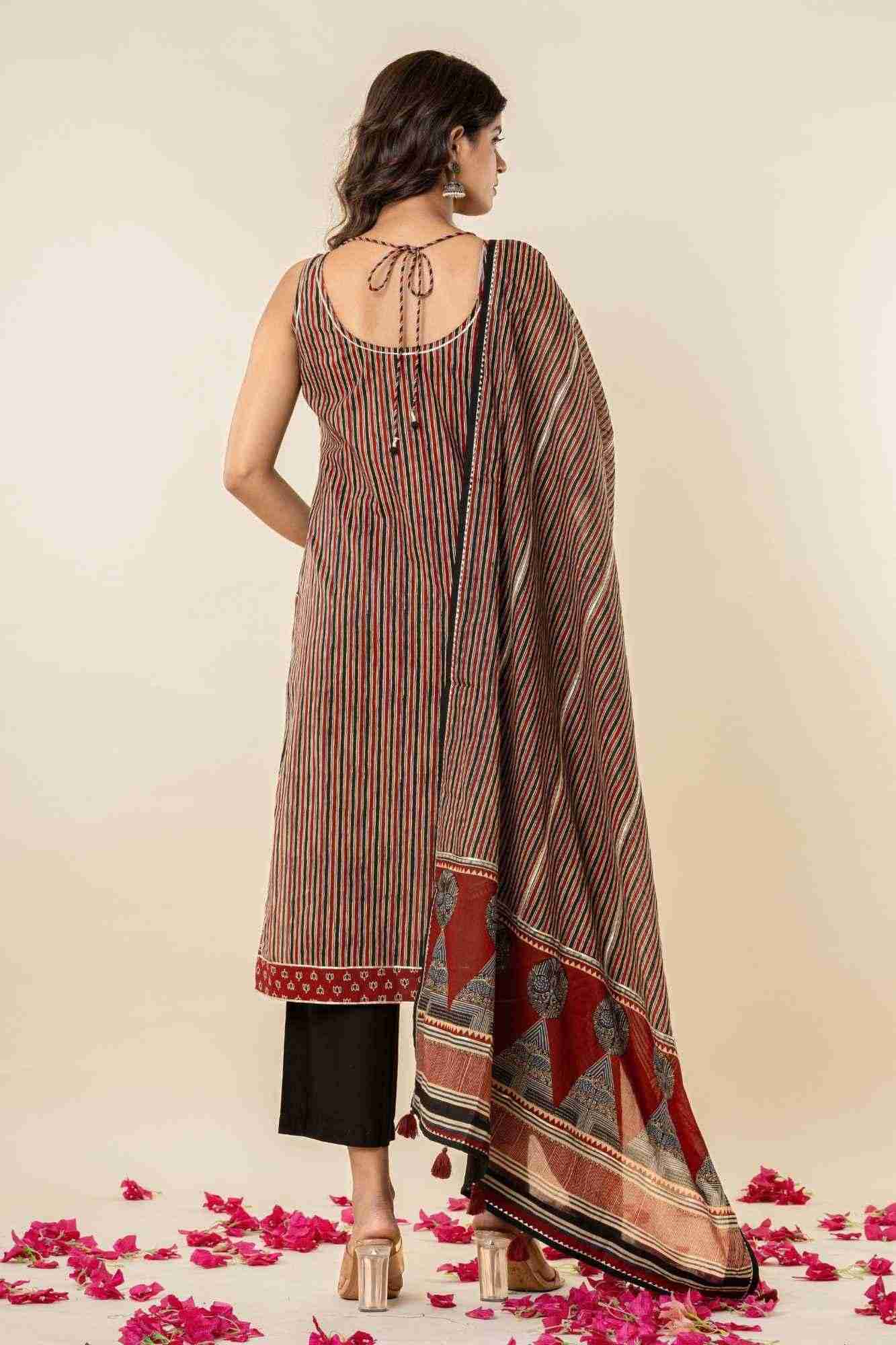 Striped Cotton Sleeveless Kurta Pants with Dupatta