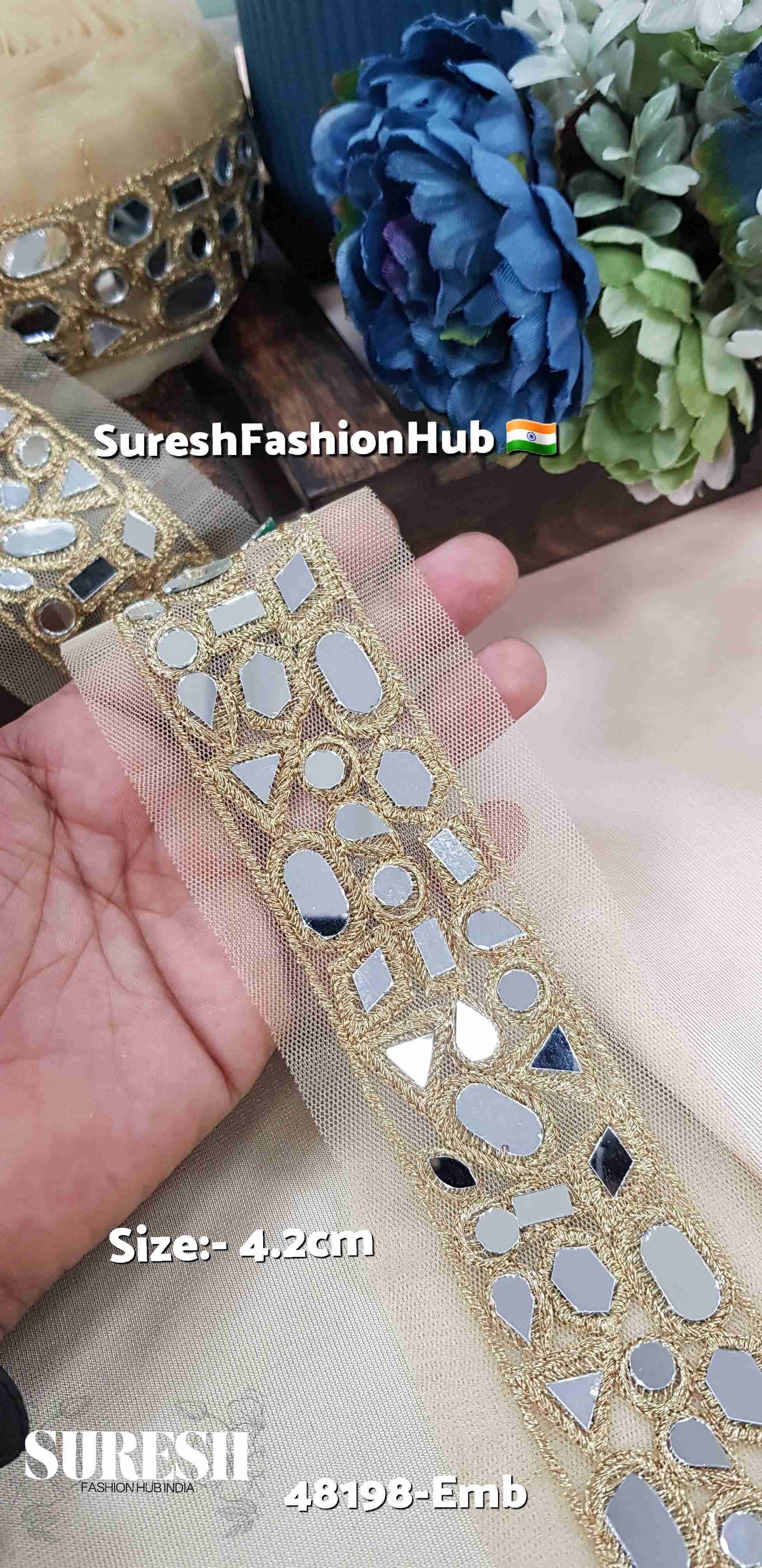 Geometric Elegance Antique Gold Mirror Lace