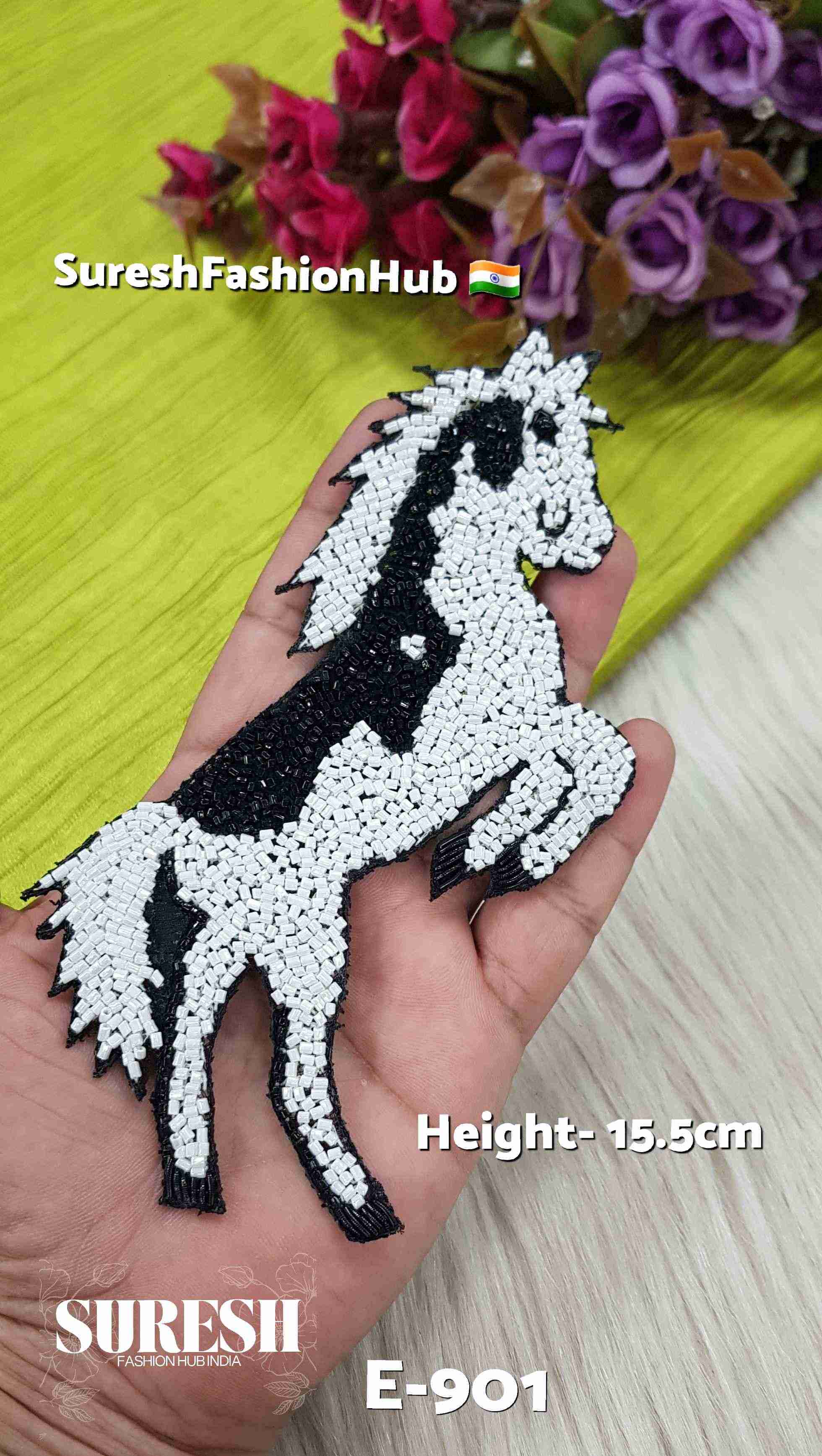 E-901 – Black & White Jumping Horse Patch (Right Facing)