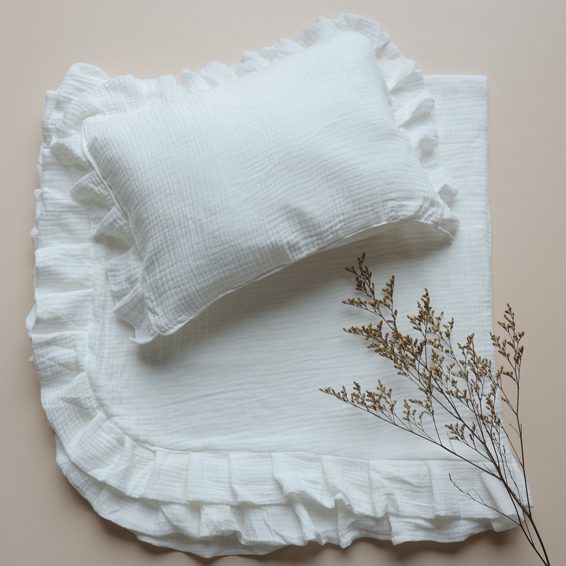 CloudKiss Muslin Blanket & Pillow Set