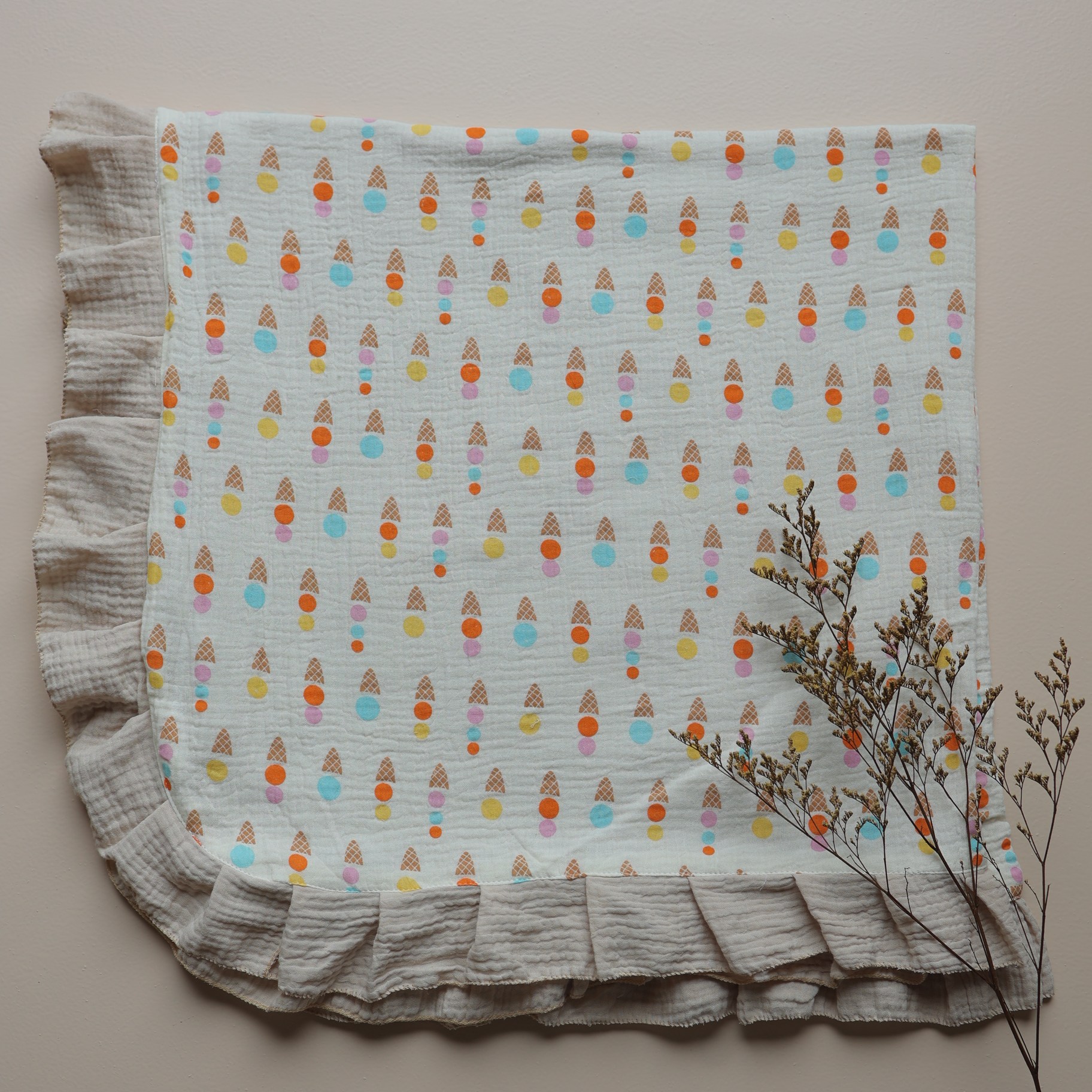 Scoop Snuggle Reversible Muslin Blanket & Pillow Set