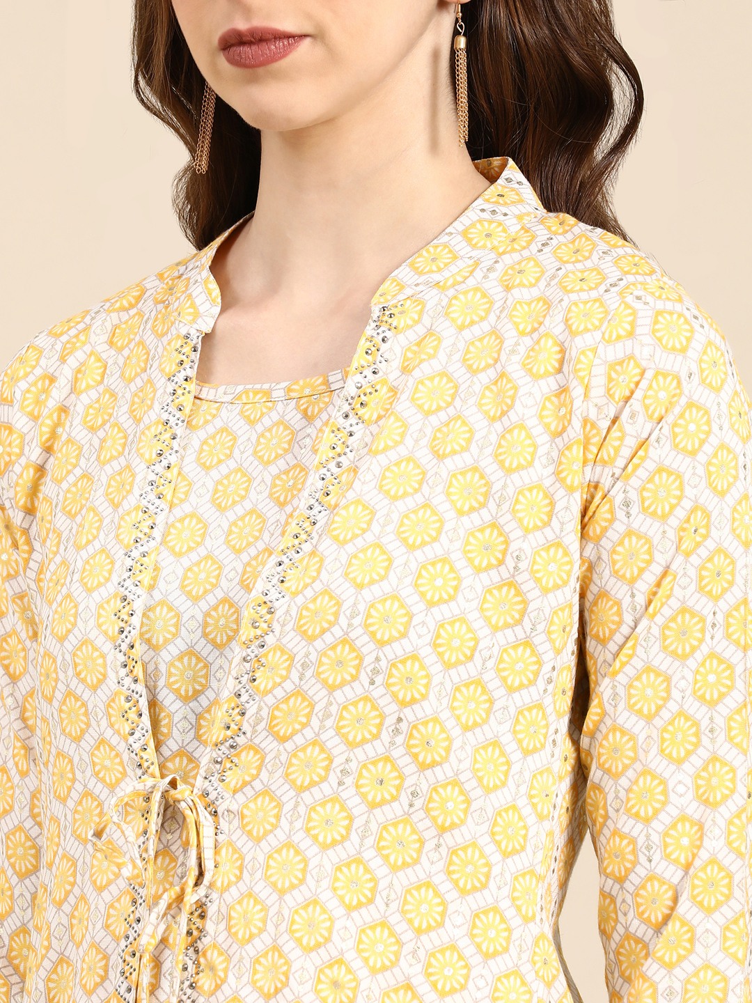SHOWOFF Women's Mandarin Collar Geometric Yellow A-Line Kurta