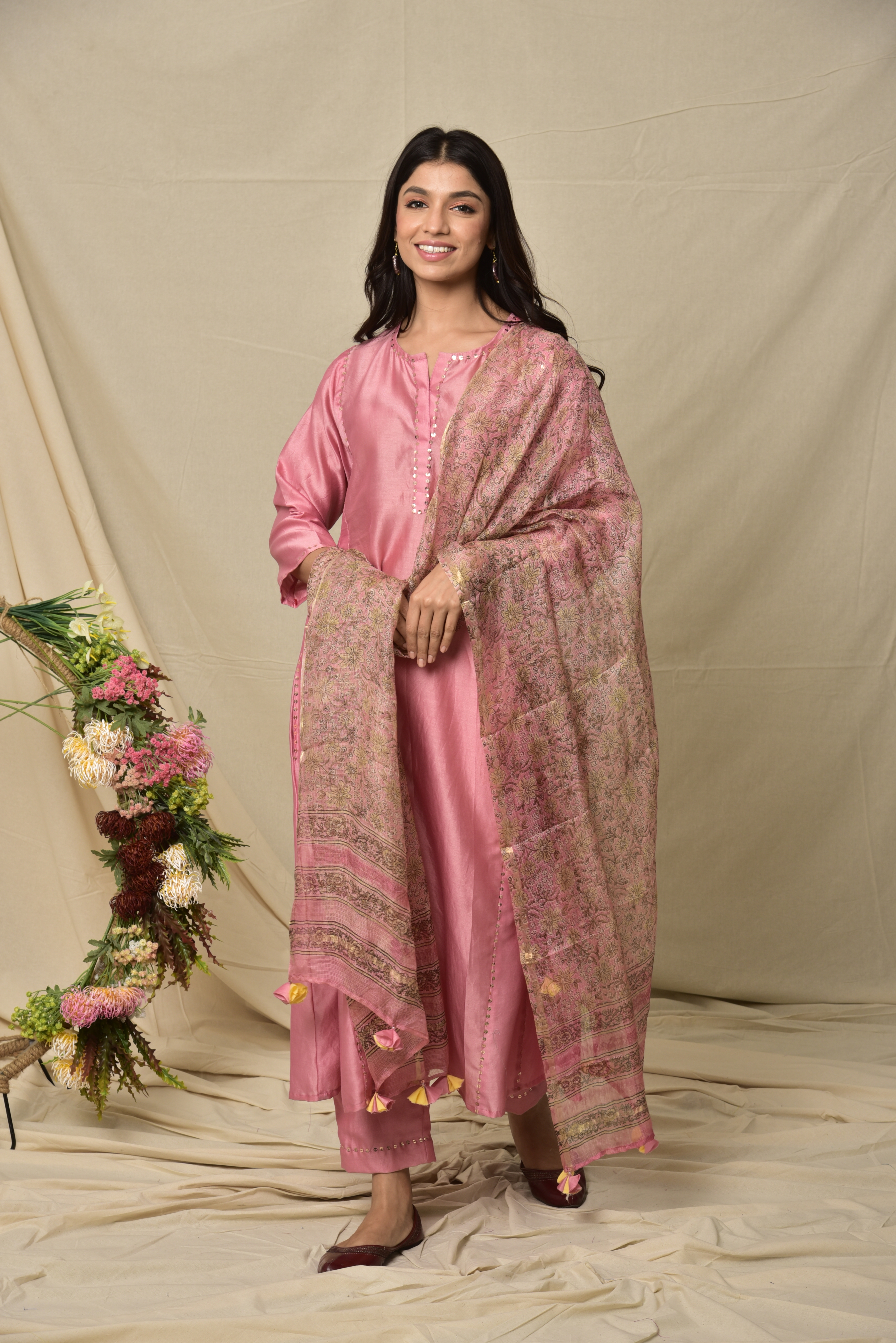 KAARAH BY KAAVYA | Baby pink mota chanderi kurta set with kota silk dupatta undefined