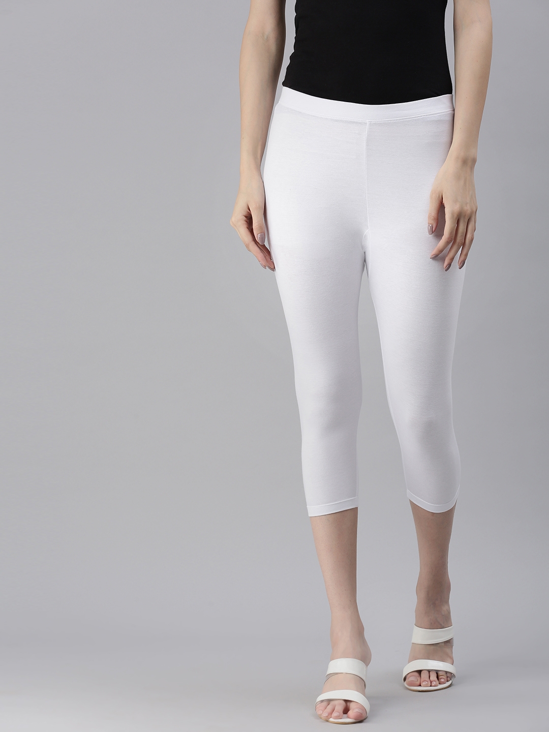 Buy online Lavender Solid Ankle Length Leggings from Capris & Leggings for  Women by W for ₹510 at 36% off | 2024 Limeroad.com