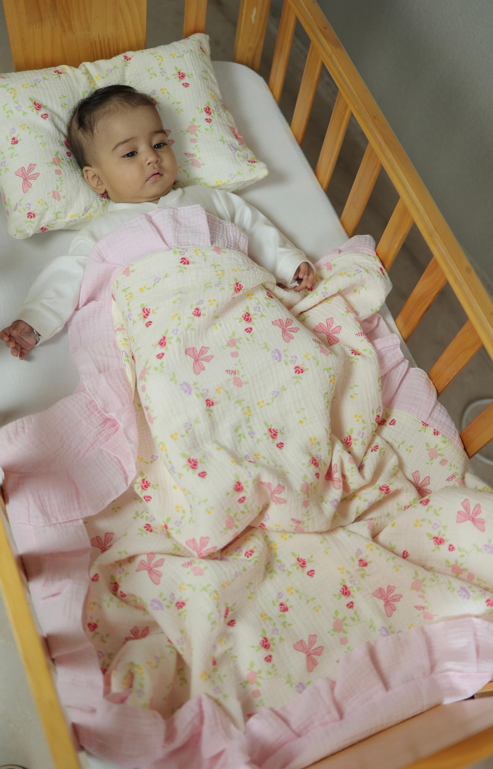 BowBloom Reversible Muslin Blanket & Pillow Set