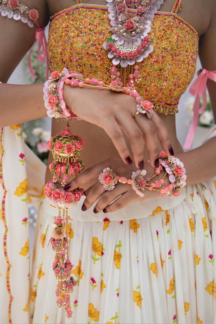 Floral art | Pink Gotta Patti Hathphool with kaleera ( 1 Pc) undefined