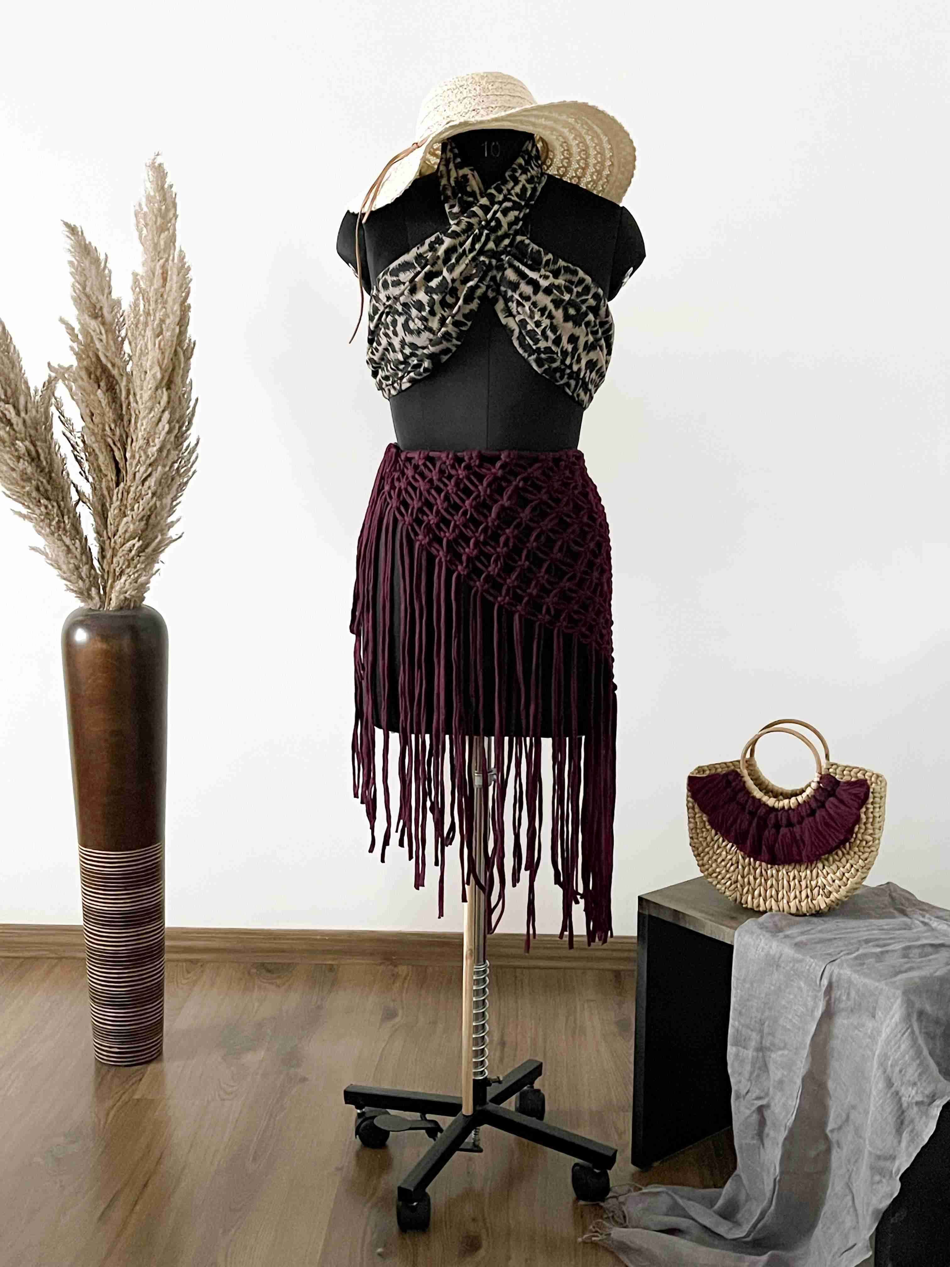 Slayin’ With Sarong