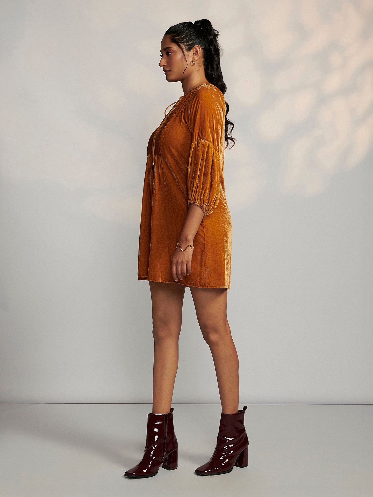 Mustard Violeta Short Dress