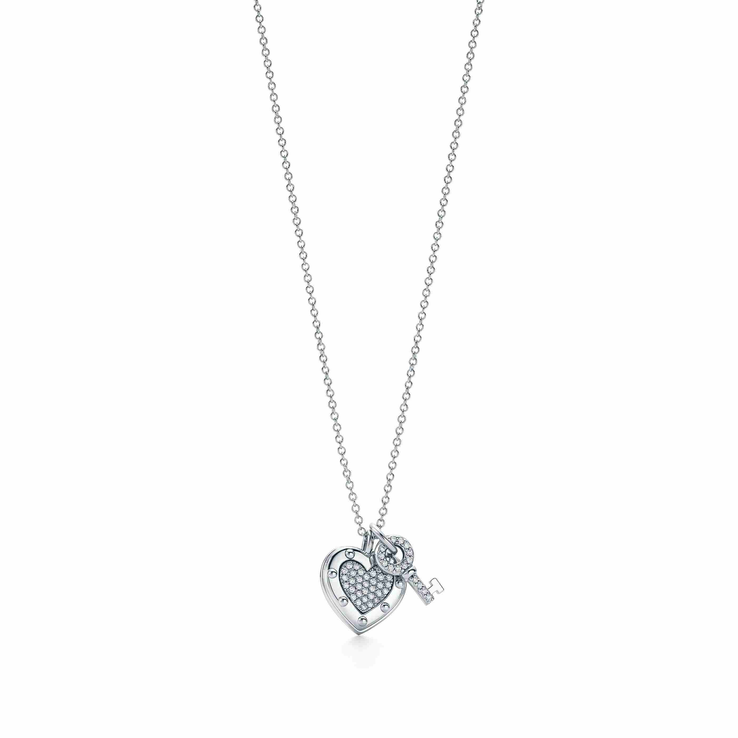 Tiffany & Co. : Love Heart Tag Key Pendant