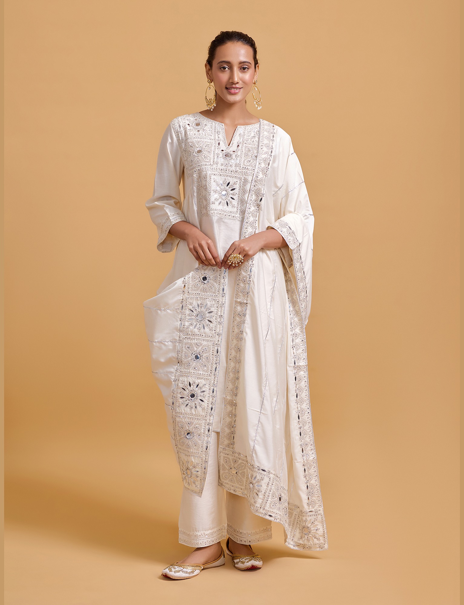 Zeenat Offwhite Gathered Kurta Set