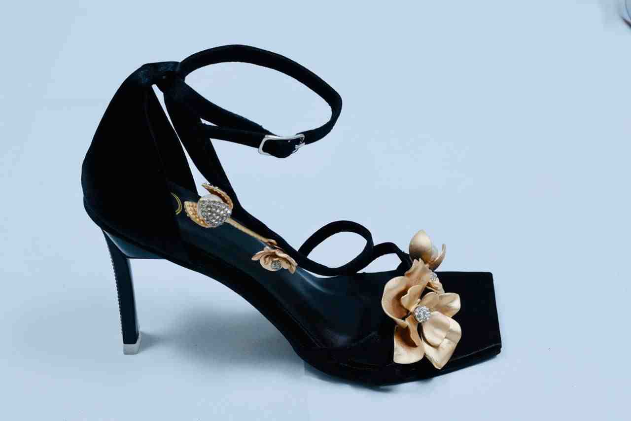 La Flor Heels