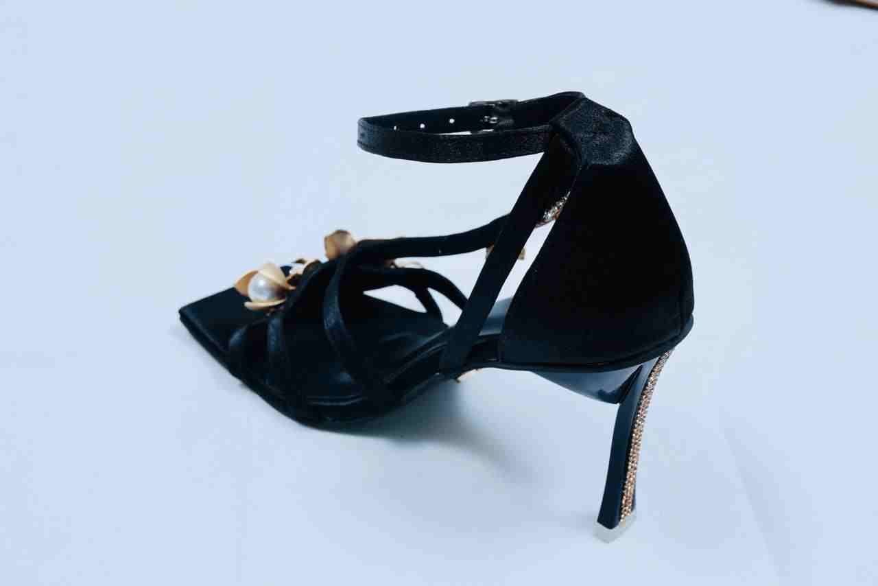 La Flor Heels