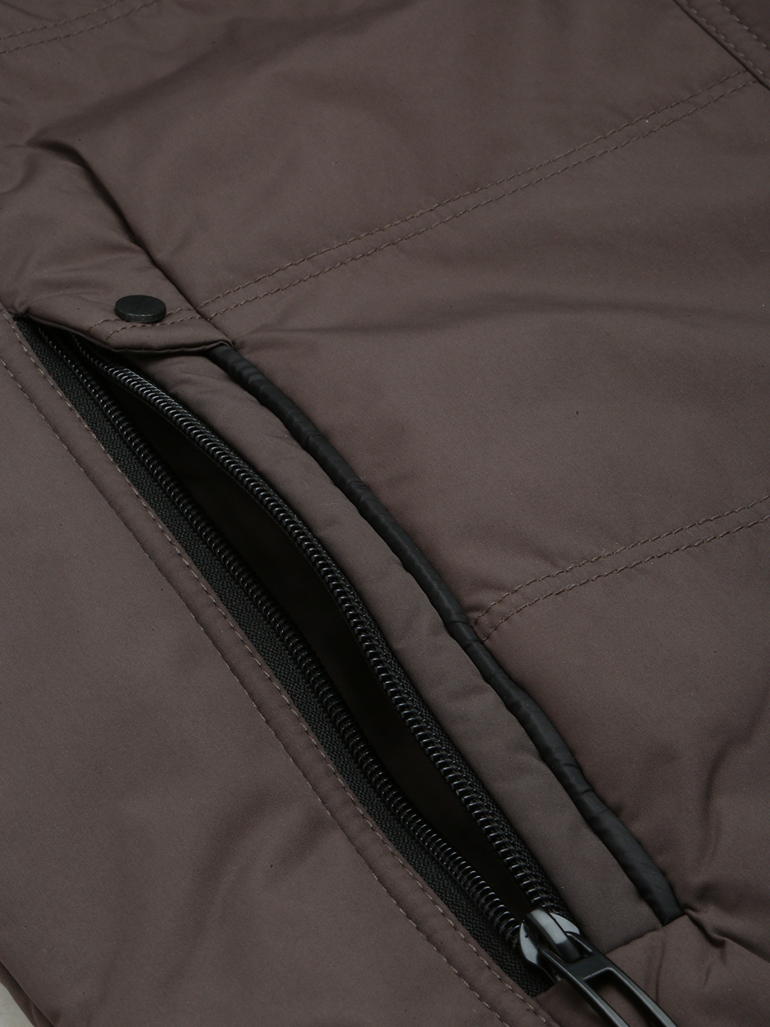 SHOWOFF Men's Solid Mock Collar Grey Quilted Jacket