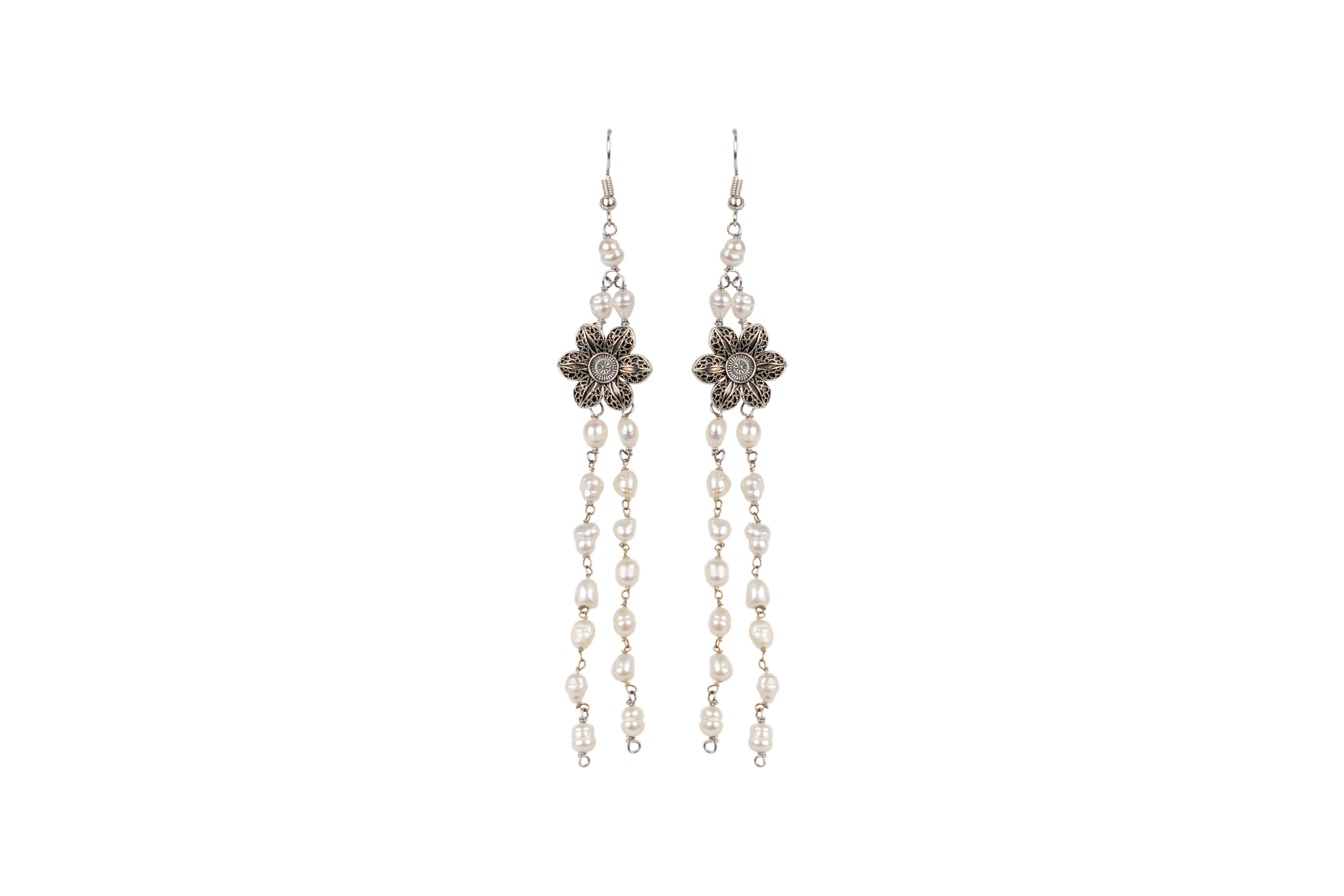Pearl Metal Flower Earring