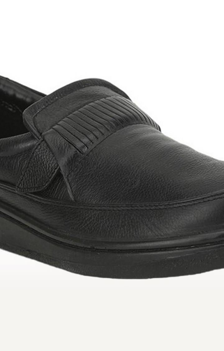 Men's Black Slip On Closed Toe Casual Slip-ons